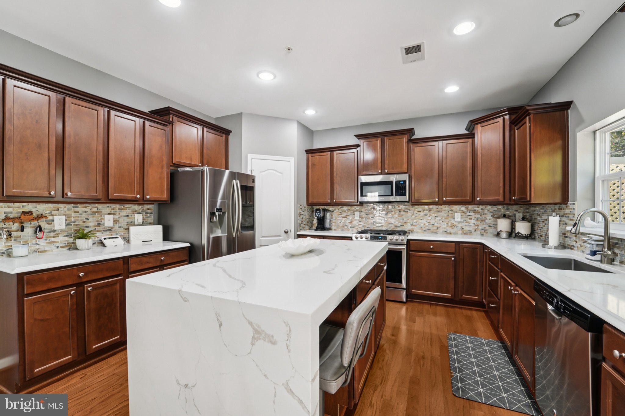 TANYARD SPRINGS - Residential