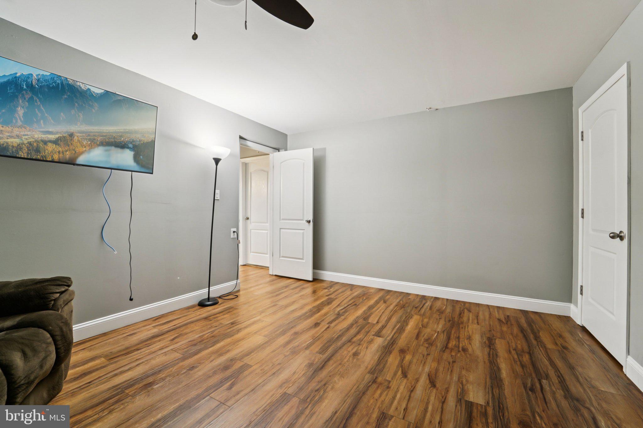 TANYARD SPRINGS - Residential