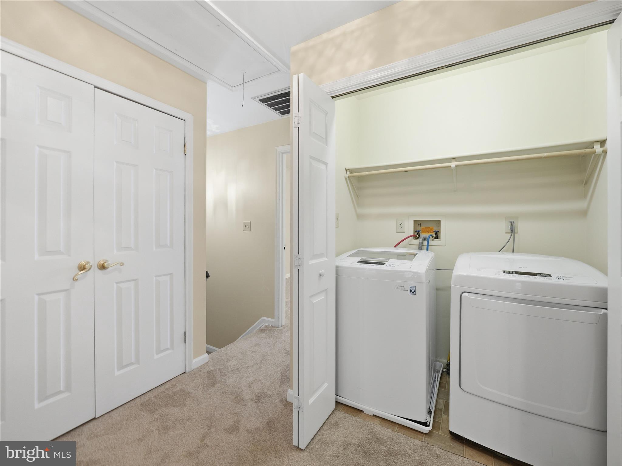 NORTH GATE TOWNE HOMES - Residential