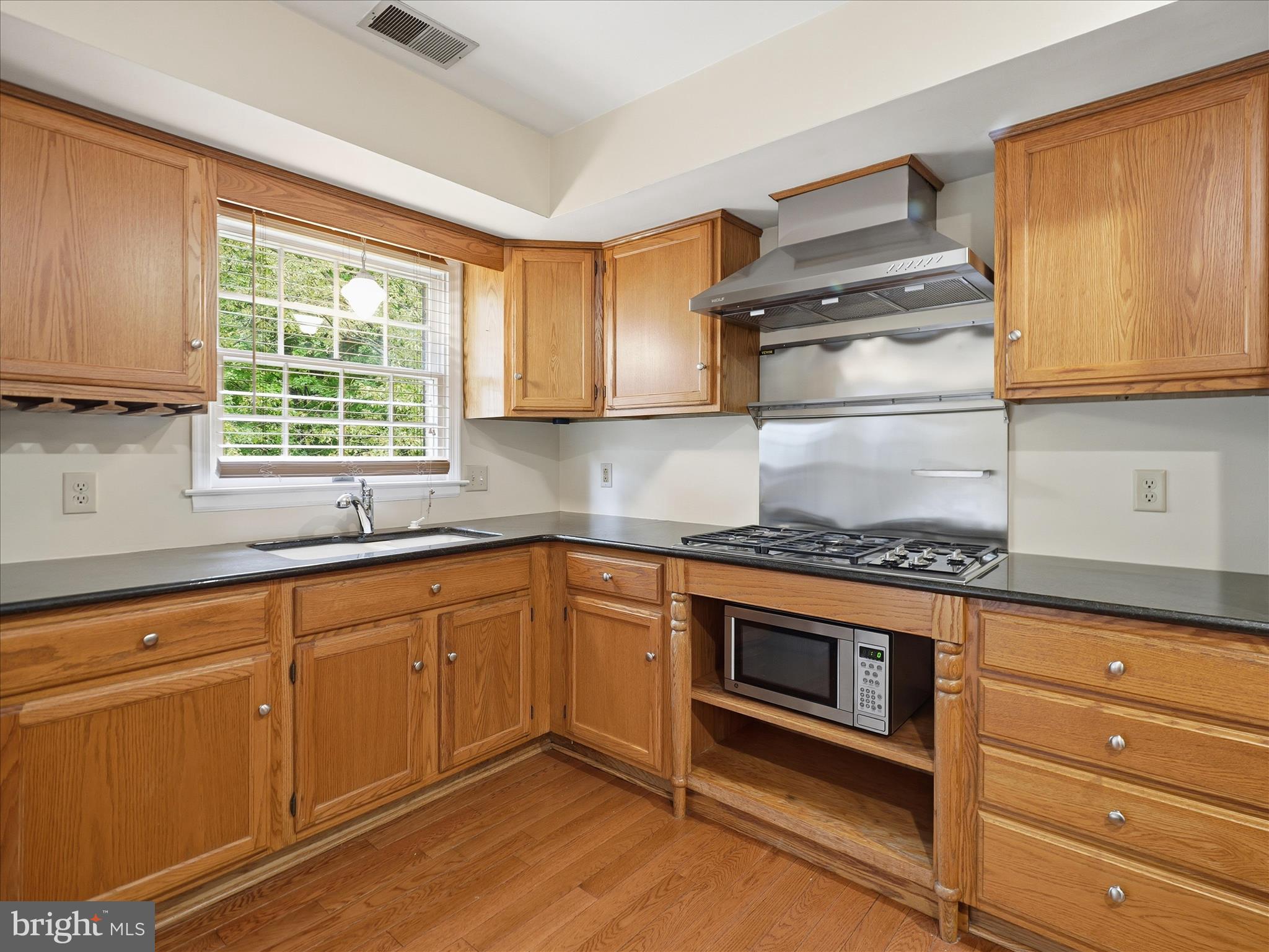 NORTH GATE TOWNE HOMES - Residential