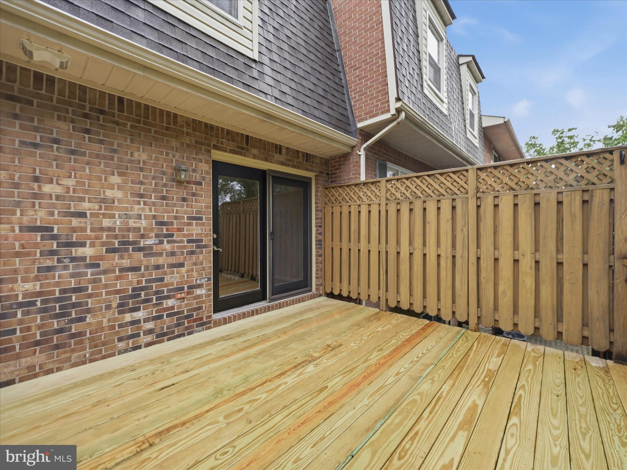 NORTH GATE TOWNE HOMES - Residential