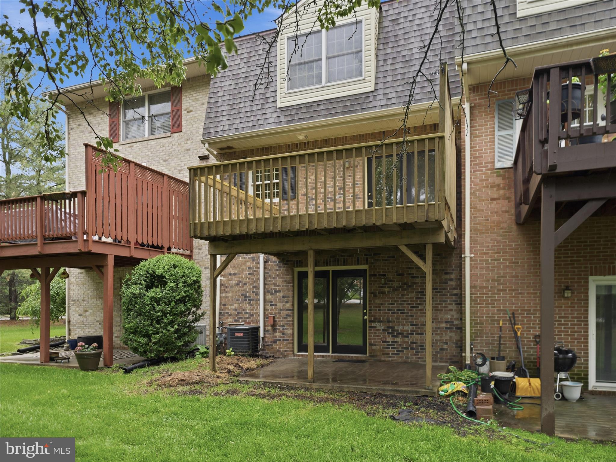 NORTH GATE TOWNE HOMES - Residential