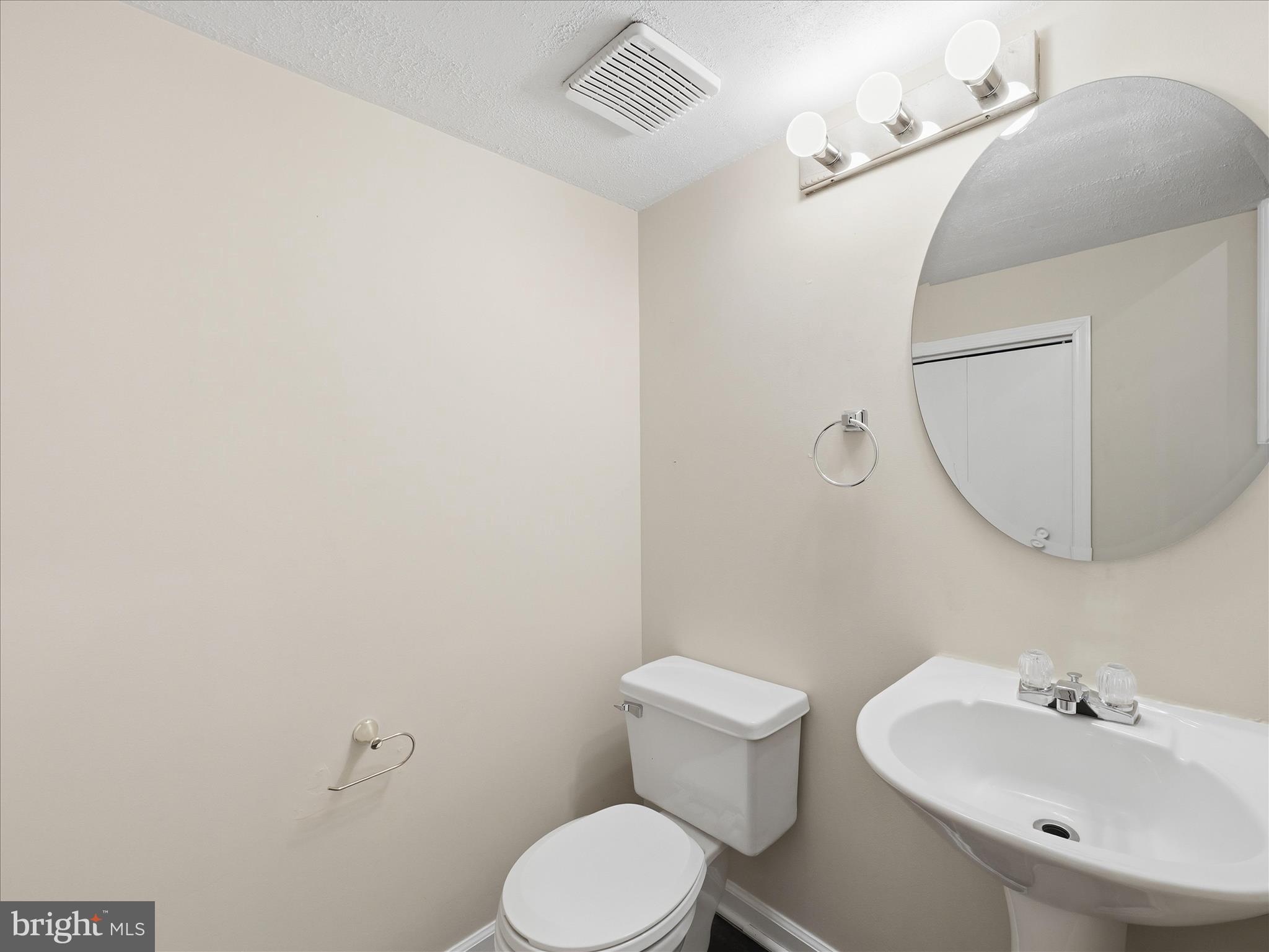 NORTH GATE TOWNE HOMES - Residential