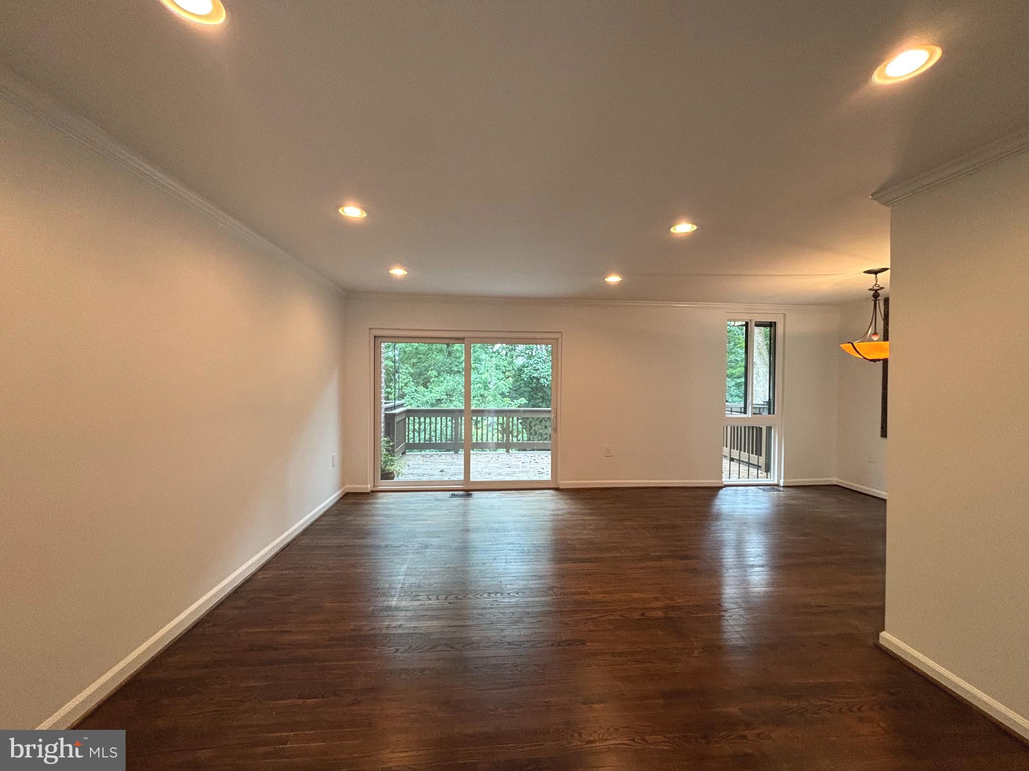 INVERNESS FOREST - Residential Lease