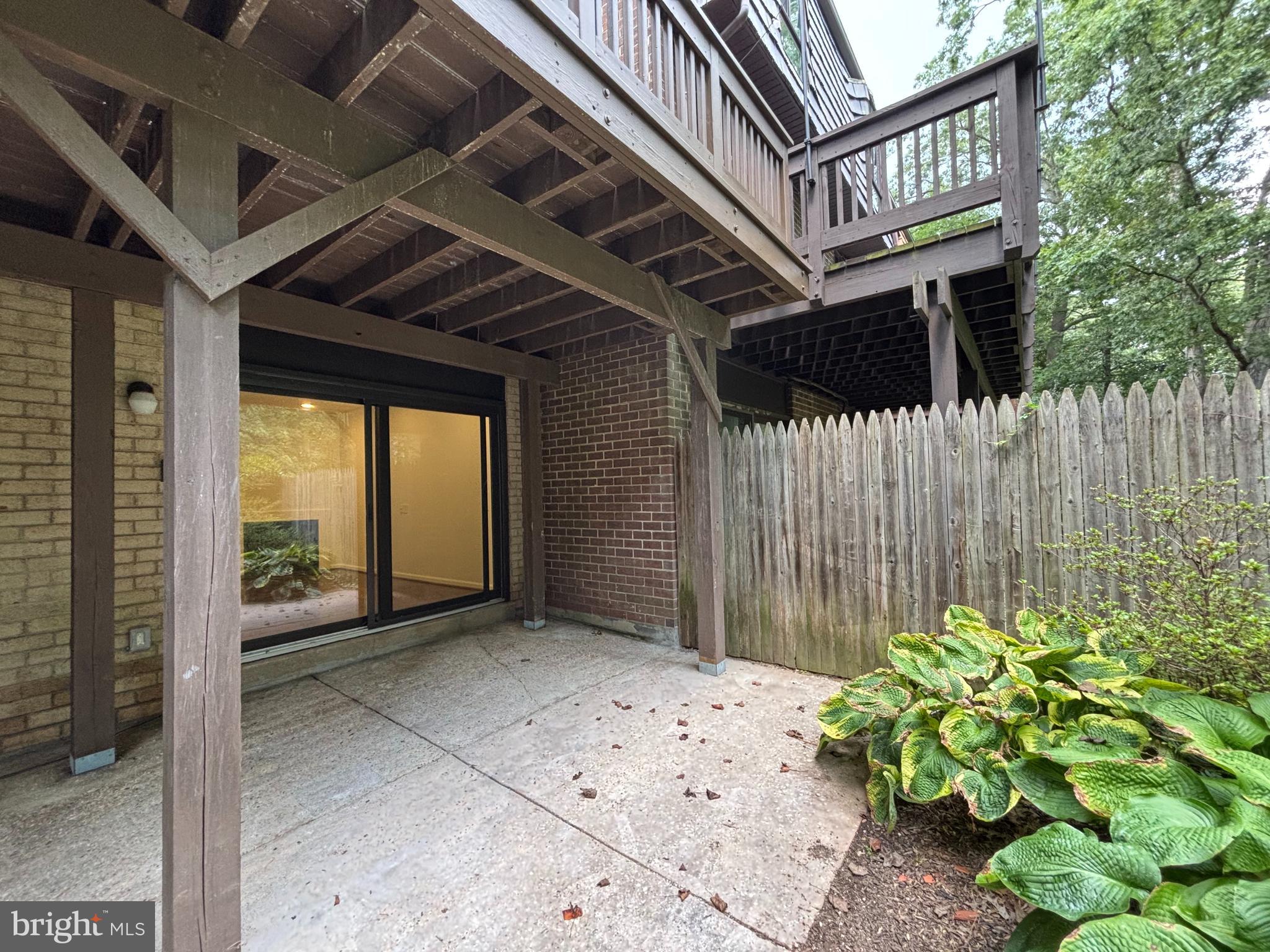 INVERNESS FOREST - Residential Lease