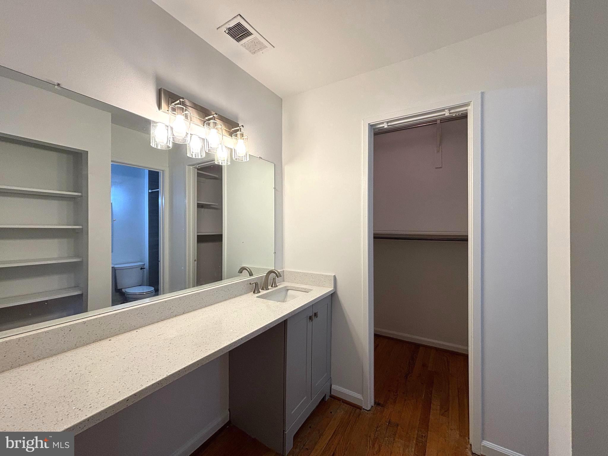 INVERNESS FOREST - Residential Lease