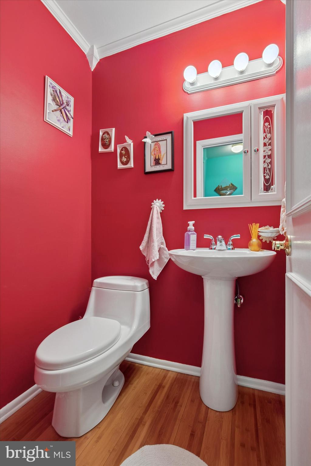 ROXBOROUGH - Residential