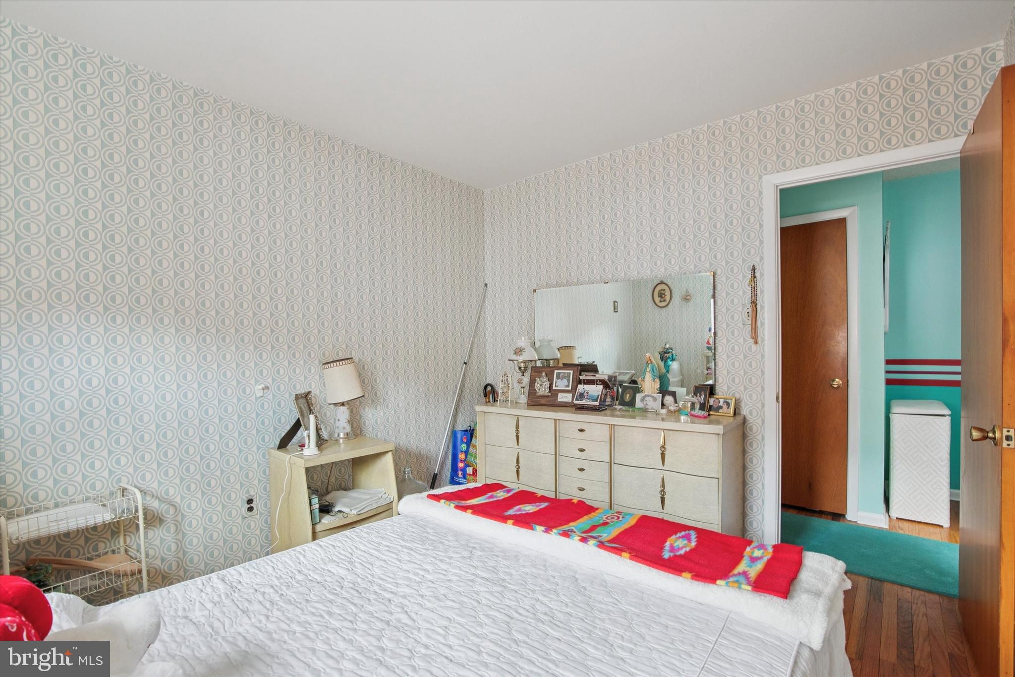 ROXBOROUGH - Residential