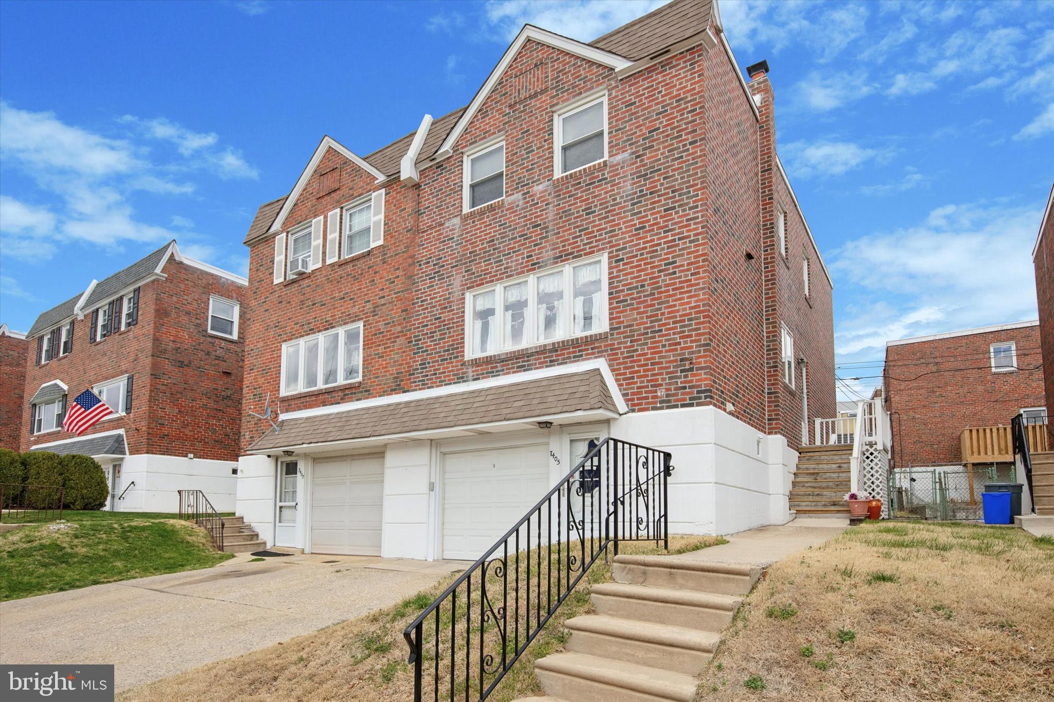 ROXBOROUGH - Residential