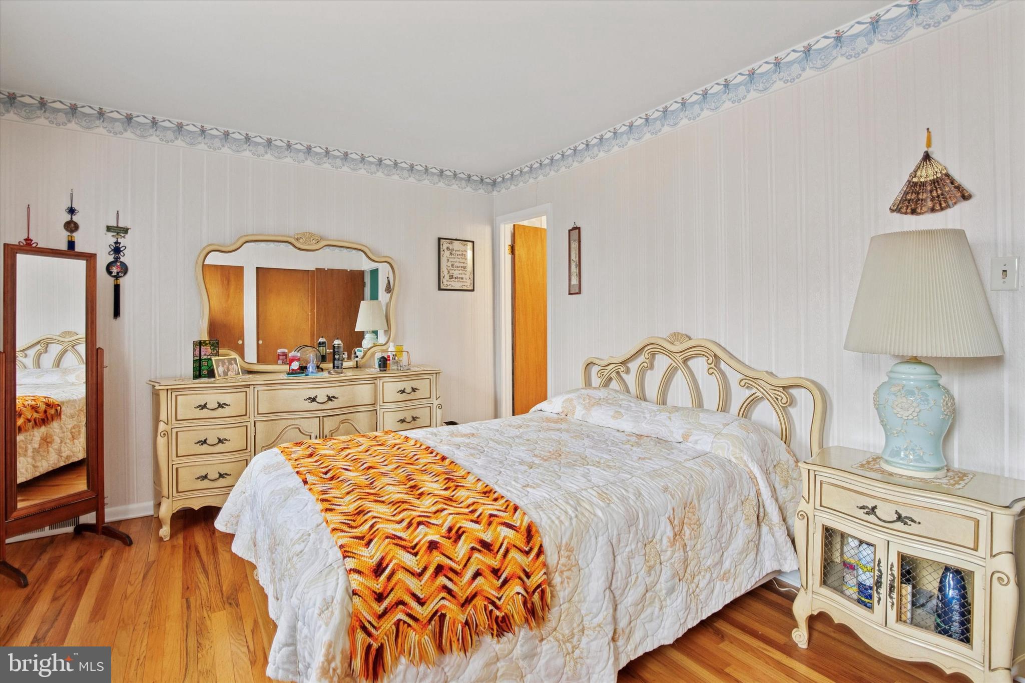 ROXBOROUGH - Residential