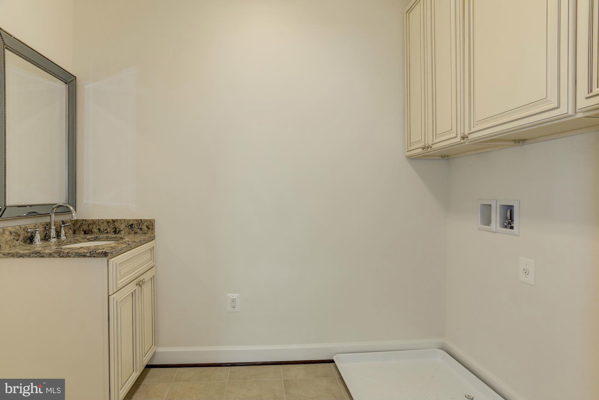 CHESTERBROOK GARDENS - Residential