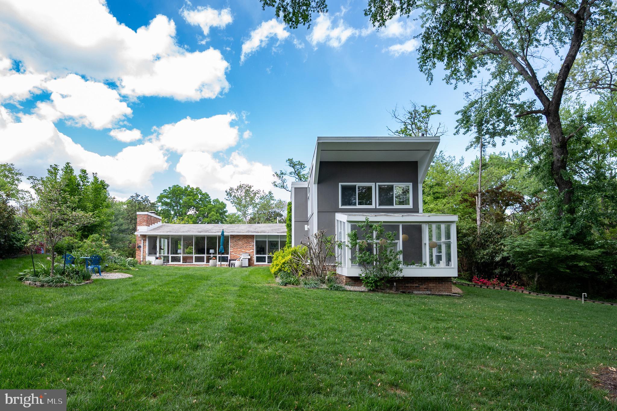 HOLLIN HILLS - Residential