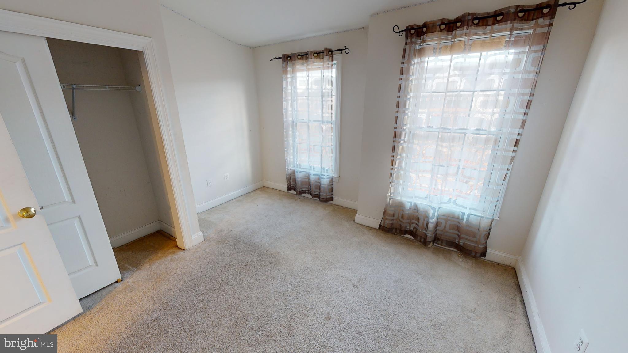 MARLBORO RIDGE - Residential