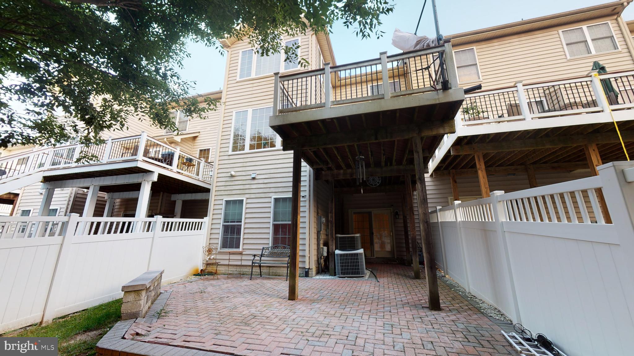 MARLBORO RIDGE - Residential