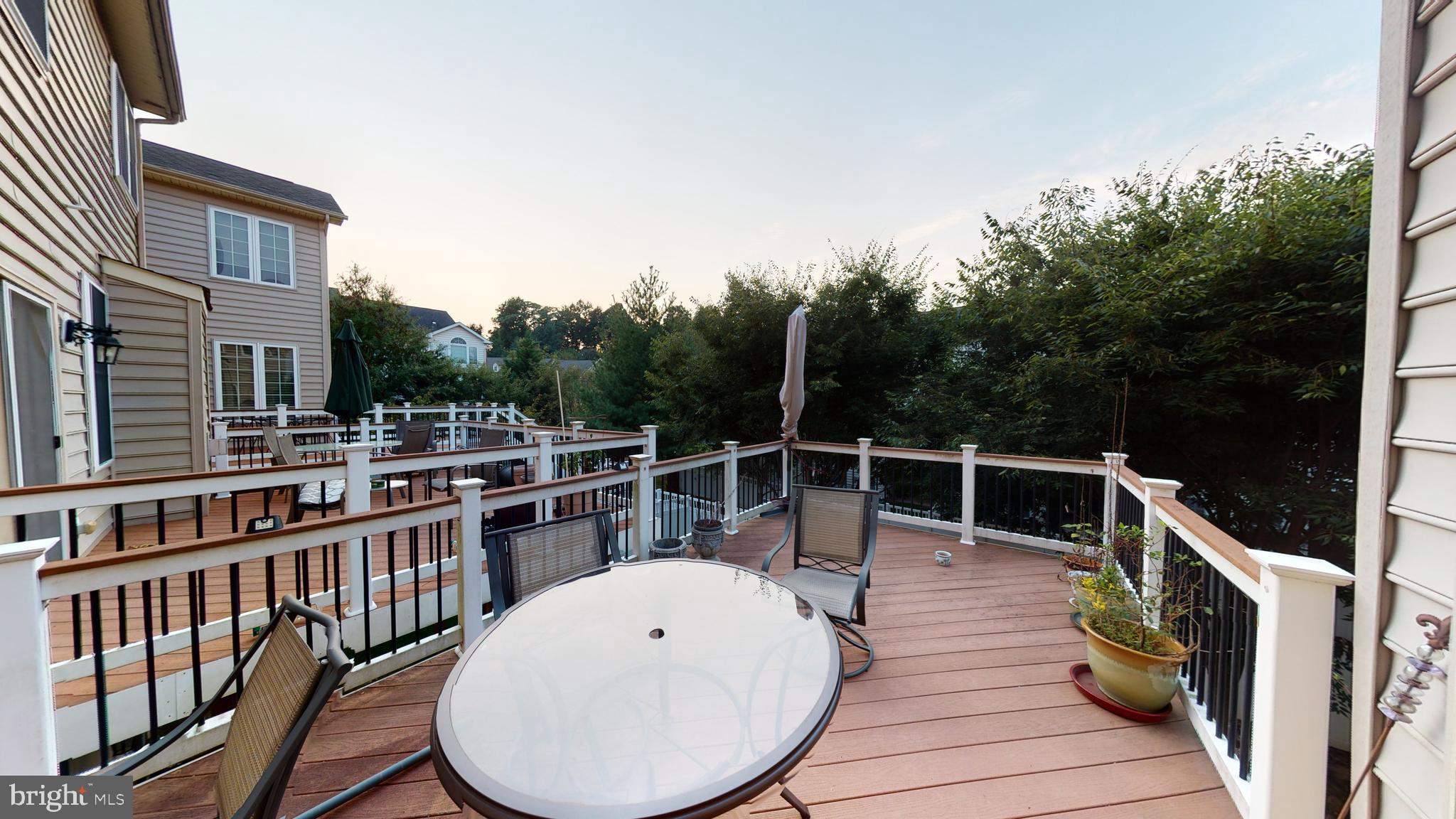 MARLBORO RIDGE - Residential