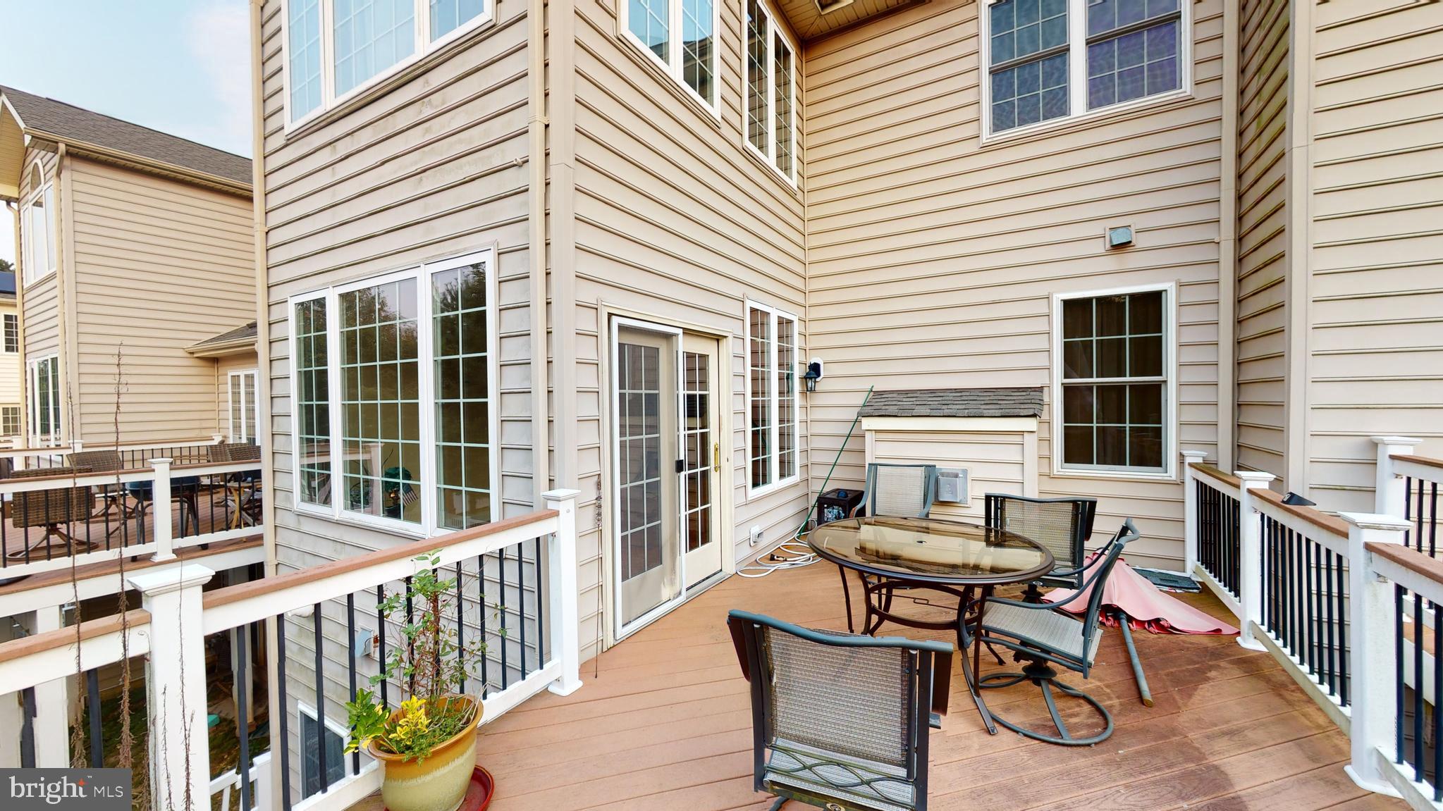 MARLBORO RIDGE - Residential