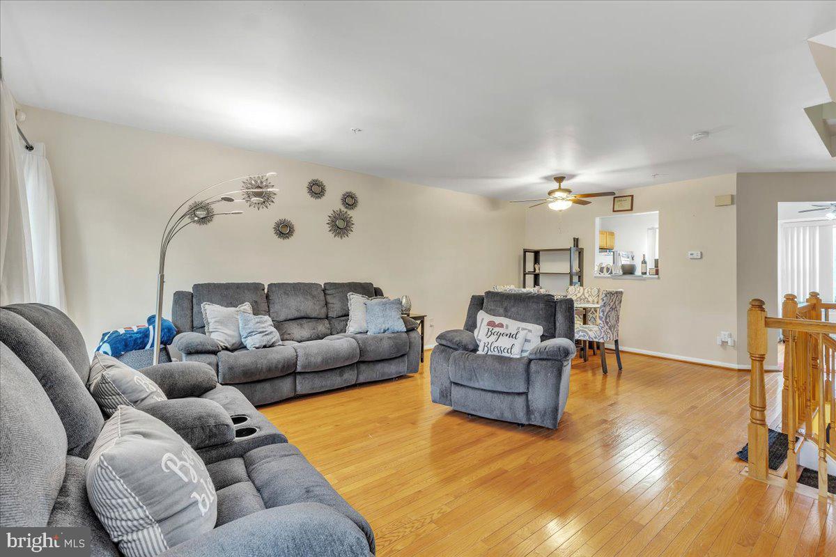 PENNSYLVANIA CROSSING - Residential