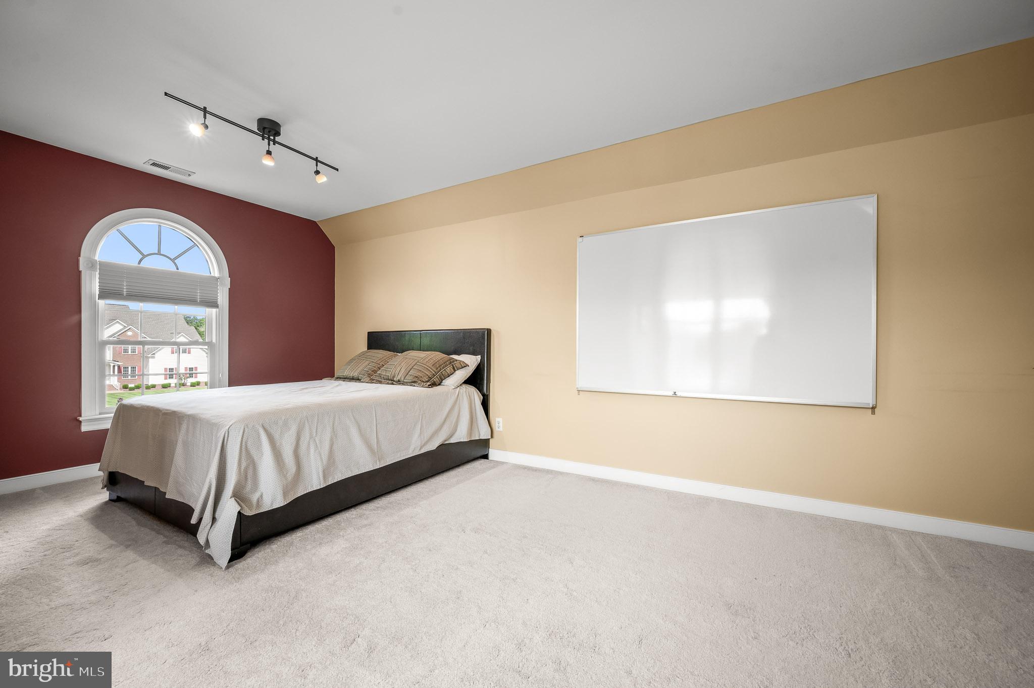 RIVERS BEND - Residential