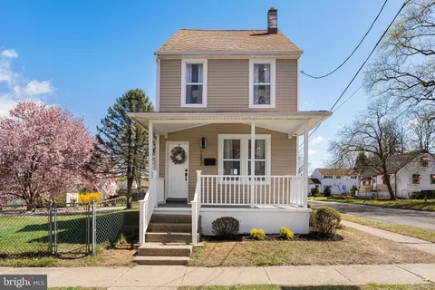 1217 Chestnut Street, Burlington, NJ 08016 - MLS#: NJBL2084610