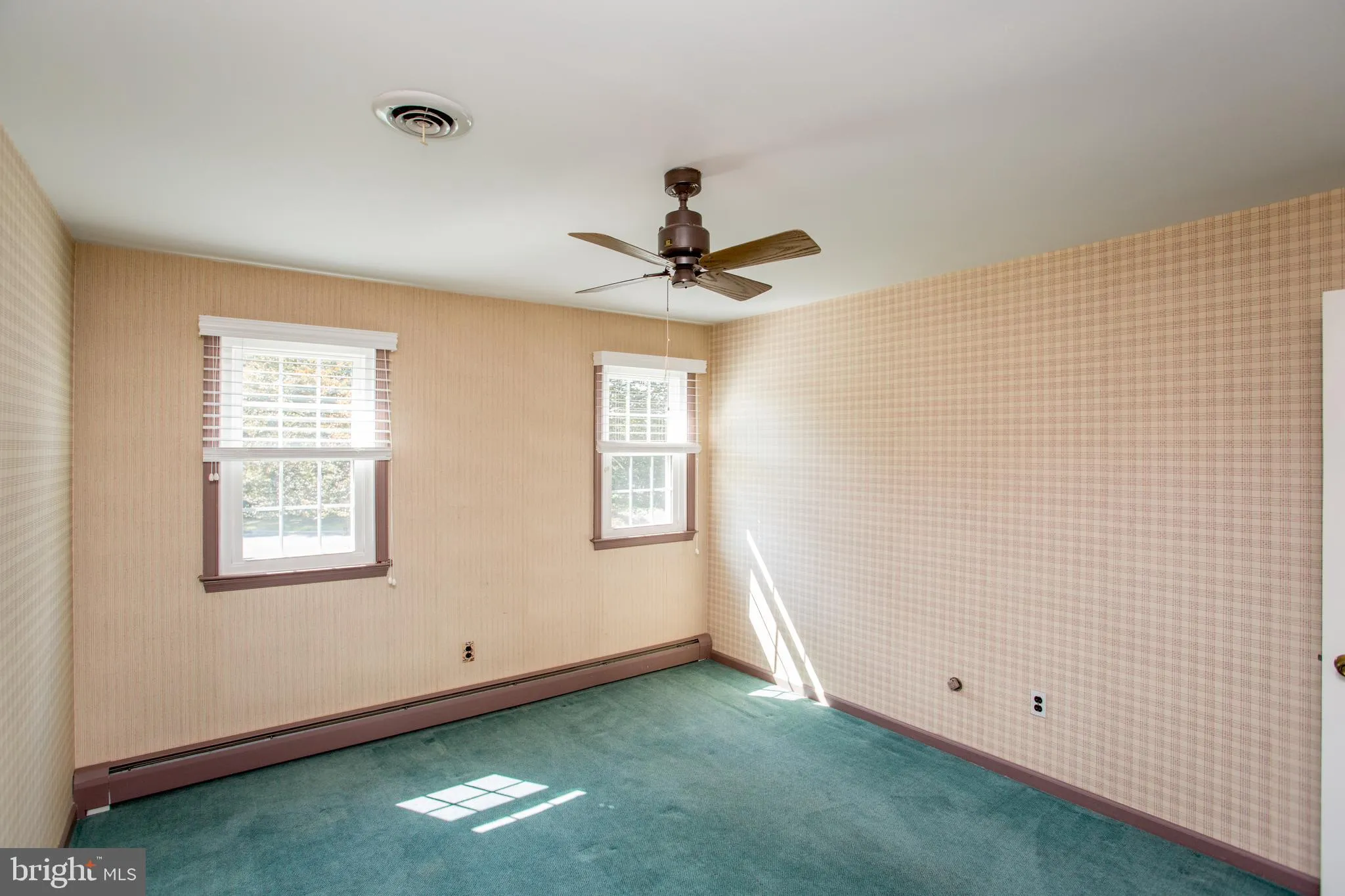 Doylestown, Pennsylvania 18901, United States, 4 Bedrooms Bedrooms, ,3 BathroomsBathrooms,Residential,Contingent,188542