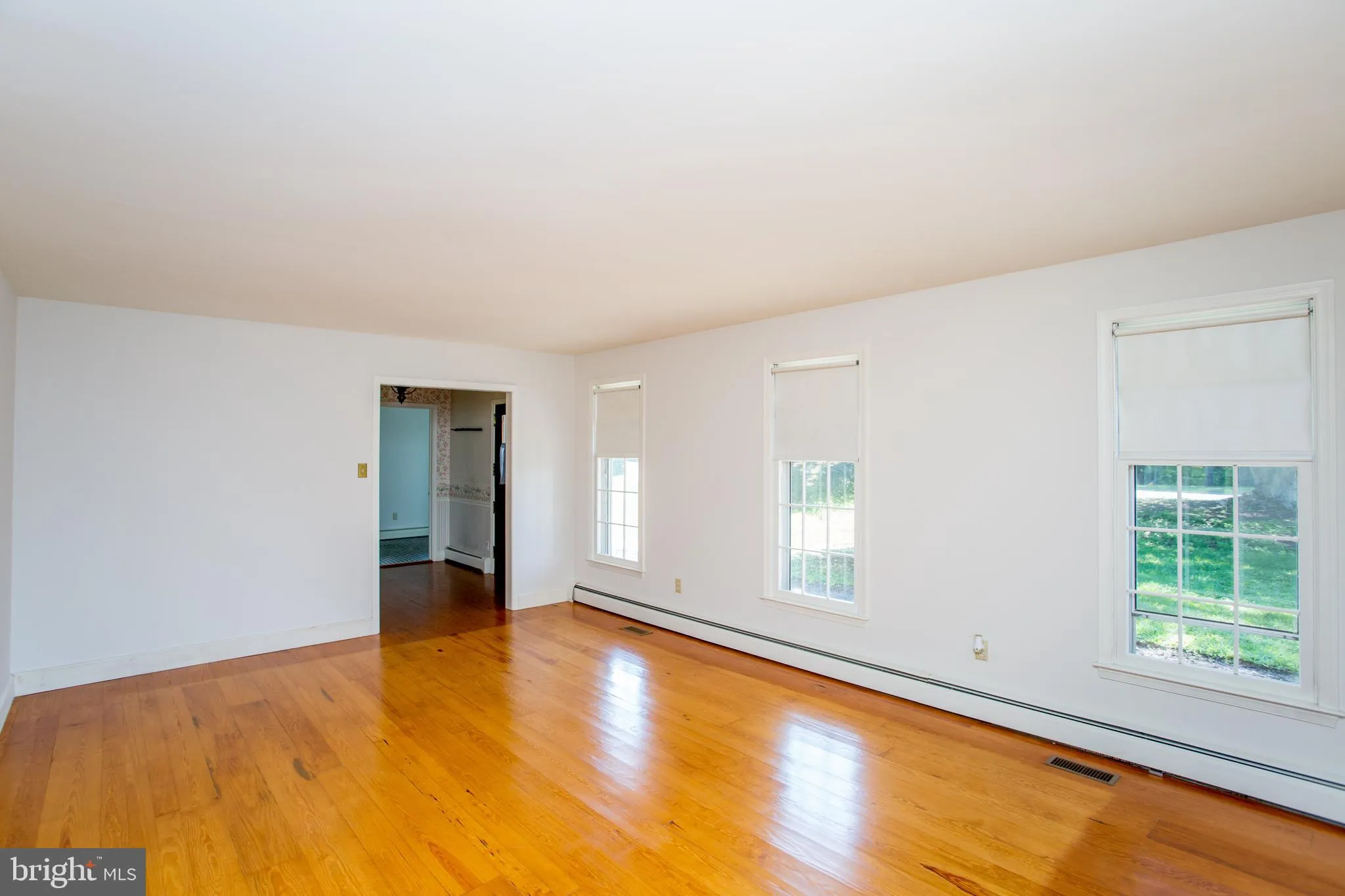 Doylestown, Pennsylvania 18901, United States, 4 Bedrooms Bedrooms, ,3 BathroomsBathrooms,Residential,Contingent,188542