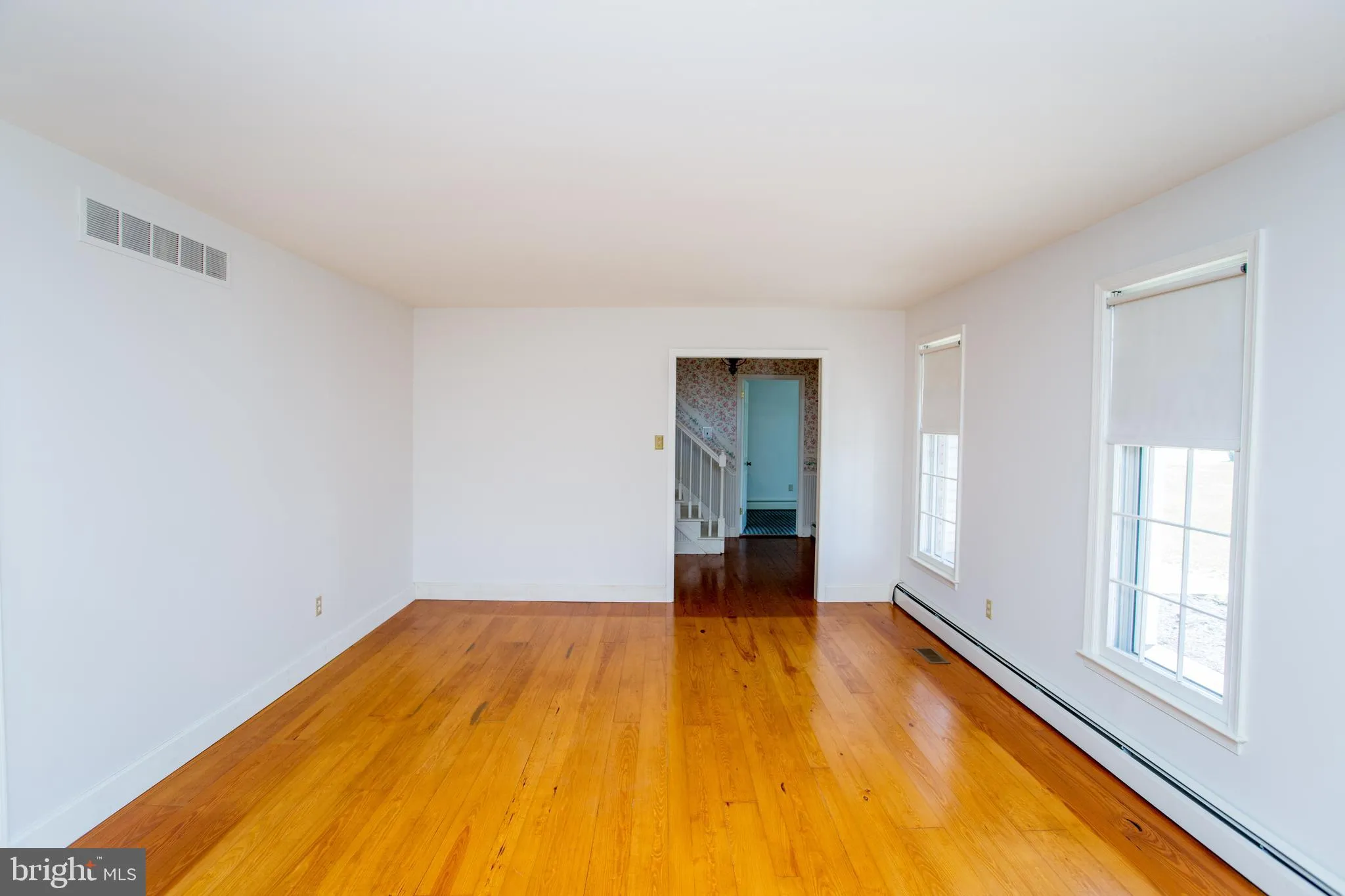 Doylestown, Pennsylvania 18901, United States, 4 Bedrooms Bedrooms, ,3 BathroomsBathrooms,Residential,Contingent,188542