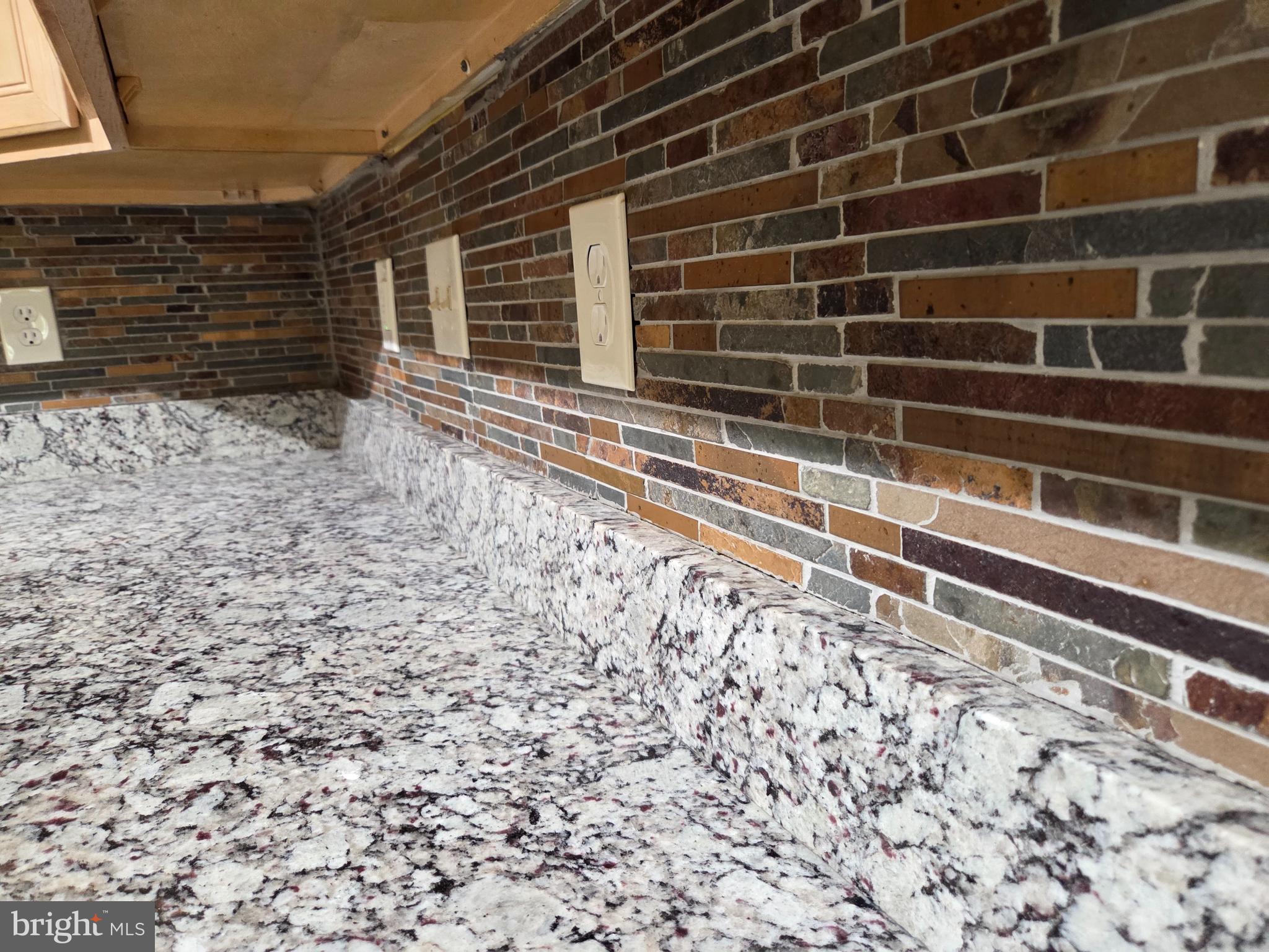 CHURCHILL VIEW - Residential Lease