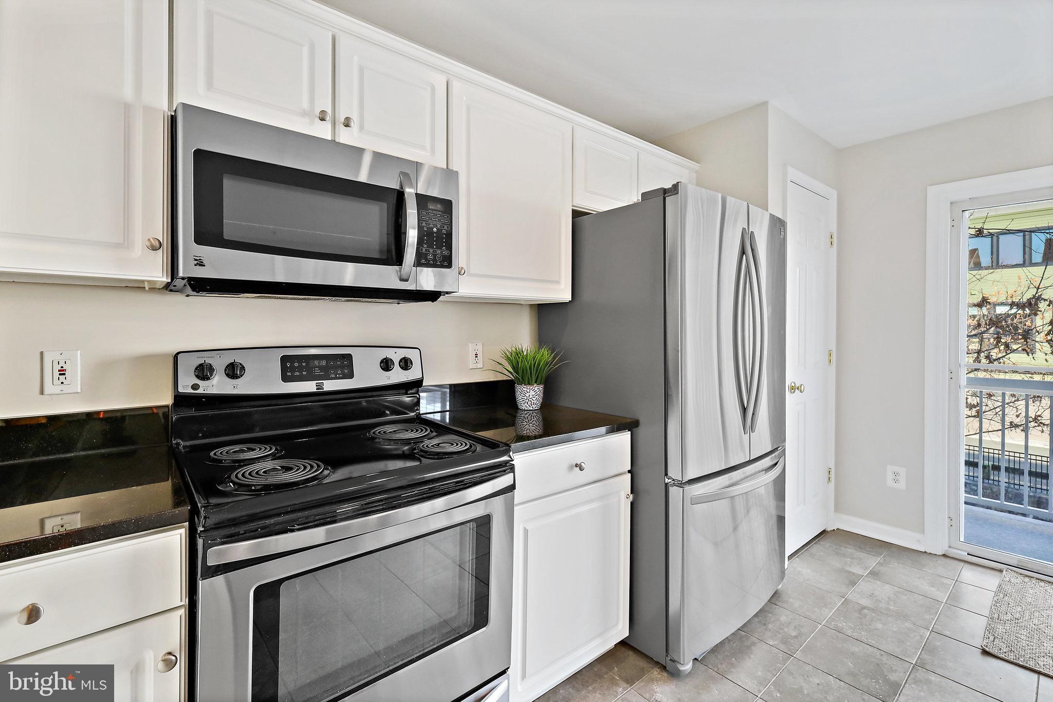 CAMERON STATION - Residential