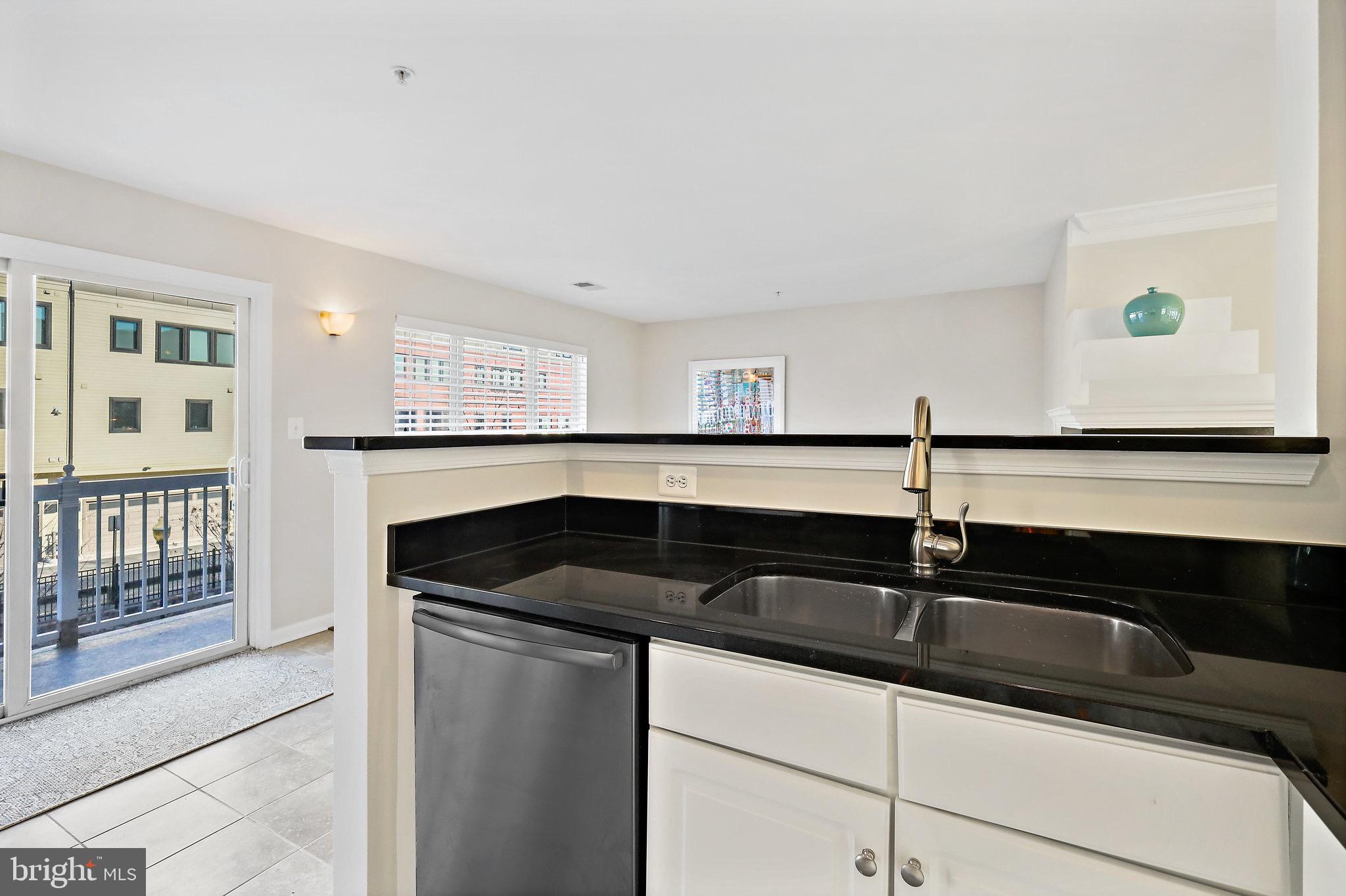 CAMERON STATION - Residential