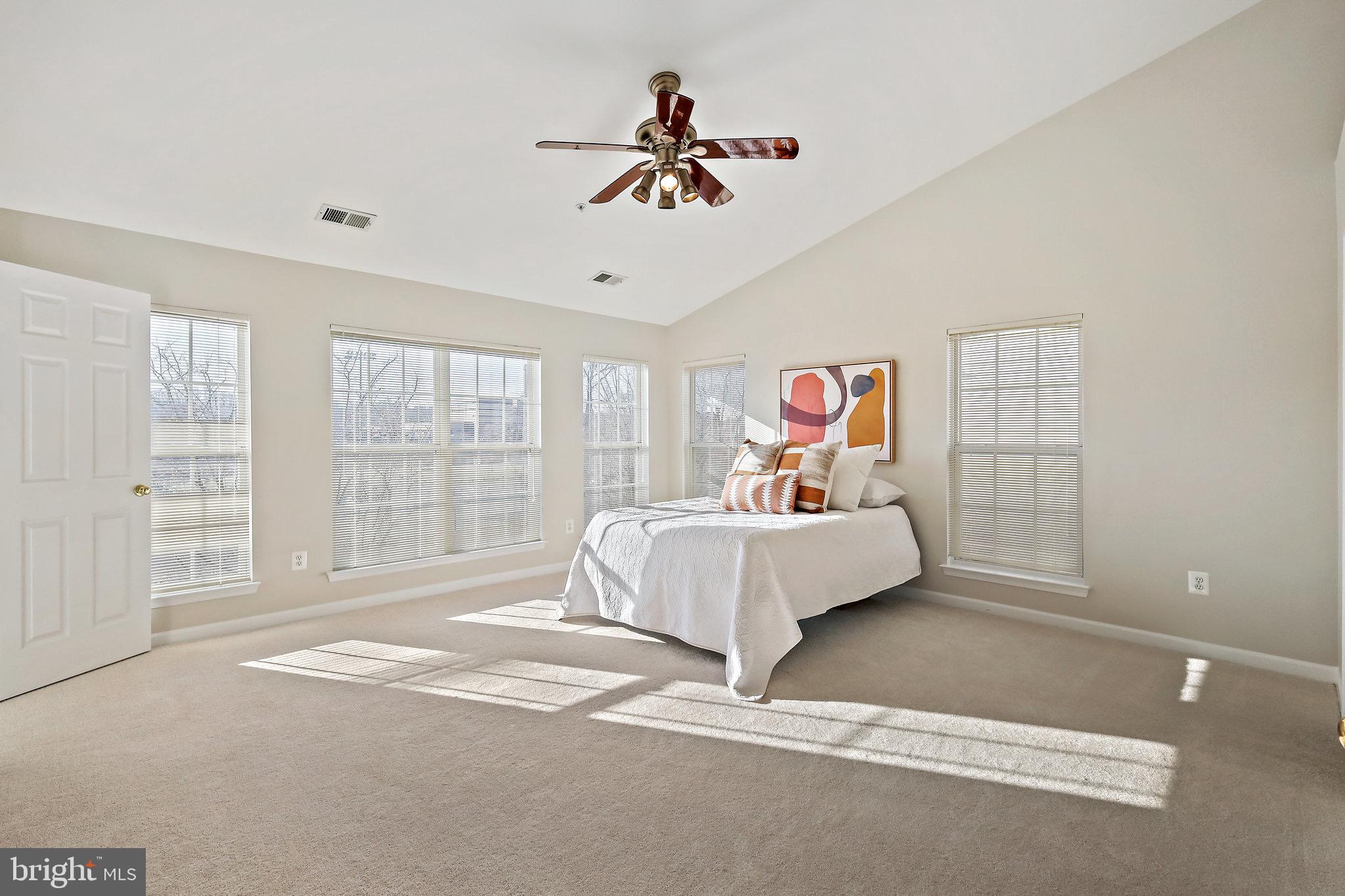 CAMERON STATION - Residential