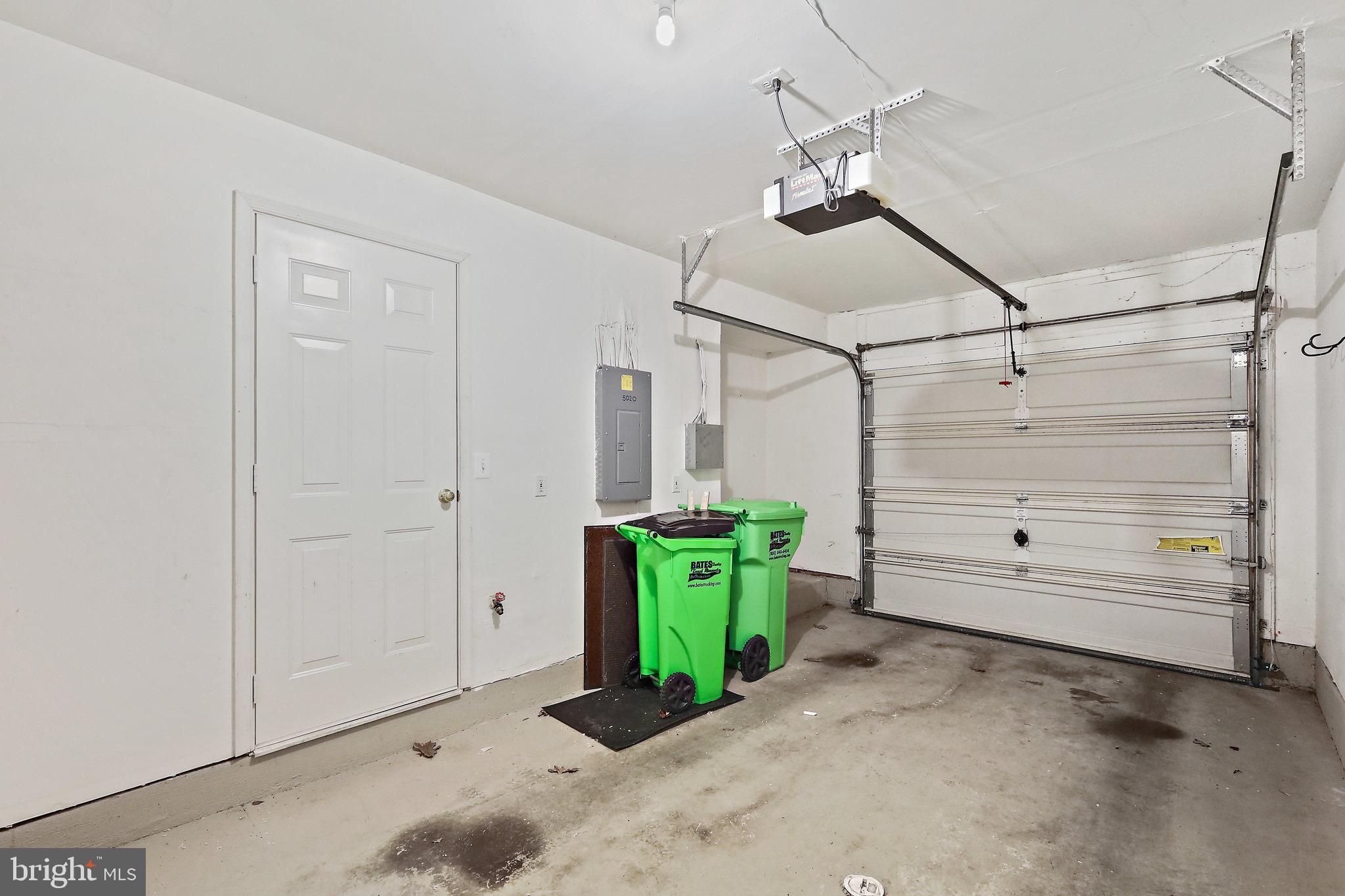 CAMERON STATION - Residential