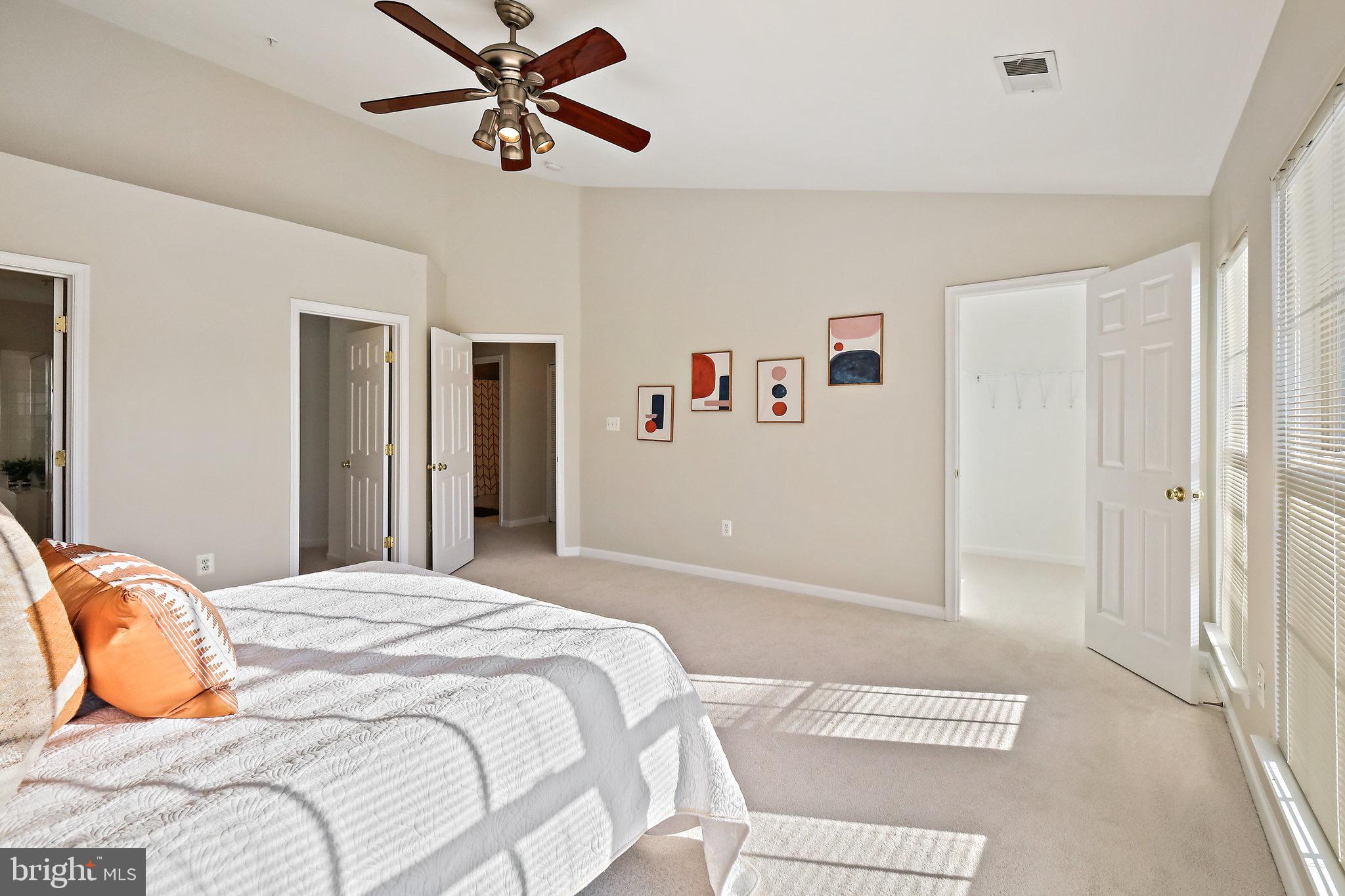 CAMERON STATION - Residential