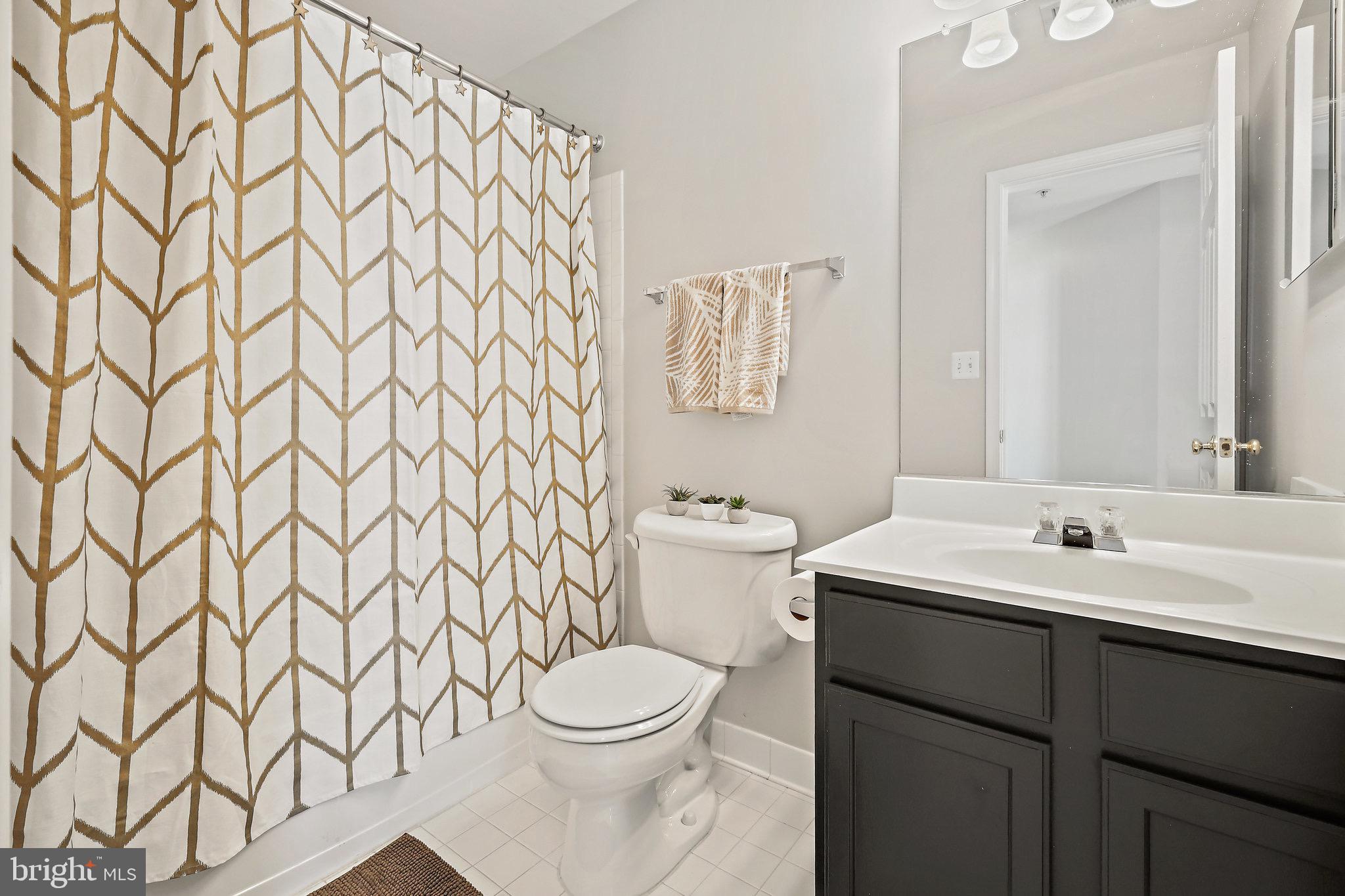 CAMERON STATION - Residential