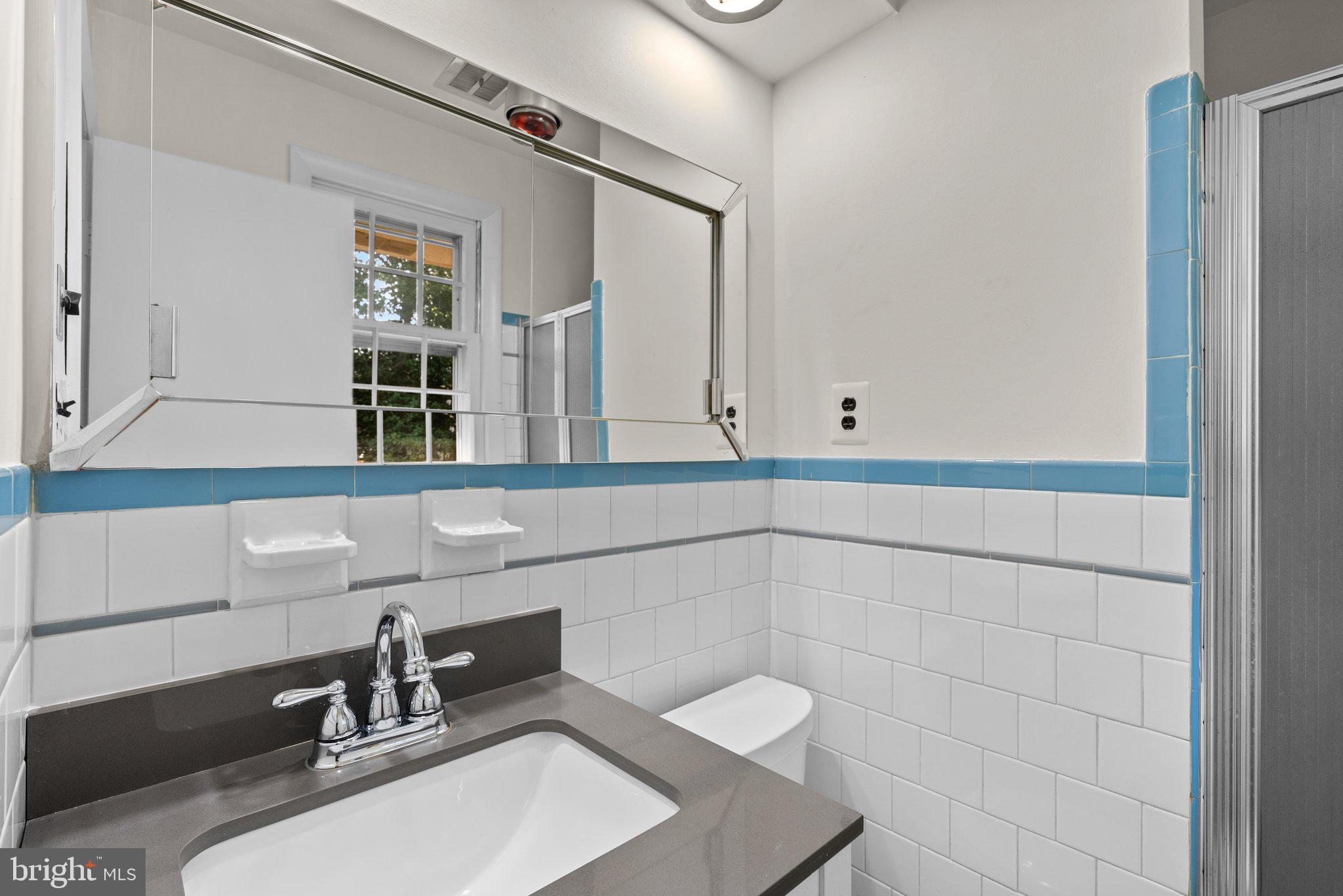 FRIENDLY HILLS - Residential