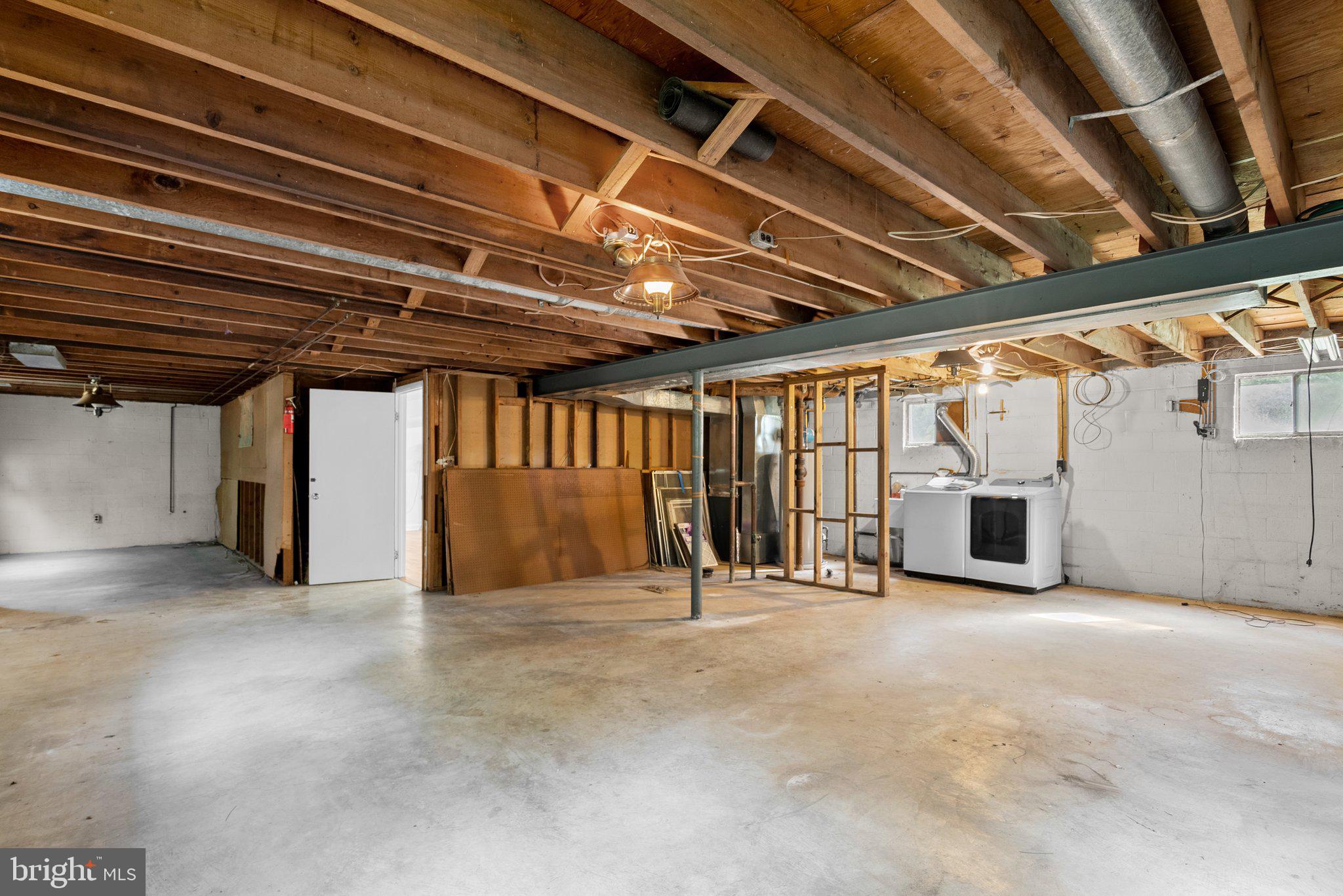 FRIENDLY HILLS - Residential