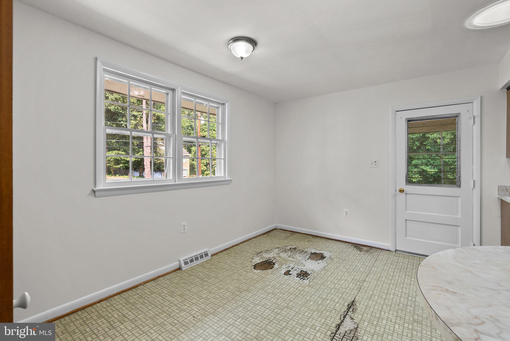 FRIENDLY HILLS - Residential