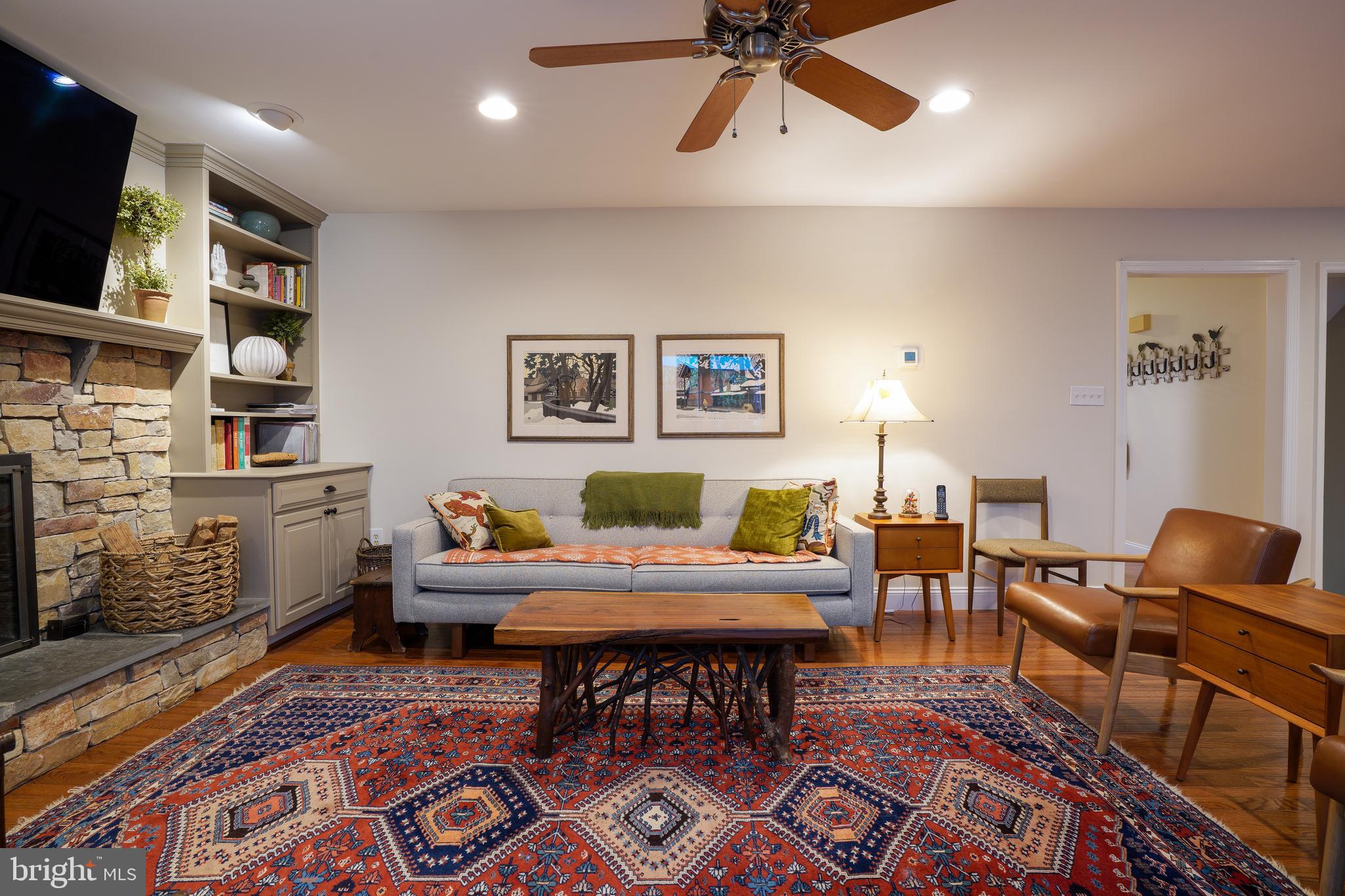 HICKORY RIDGE - Residential