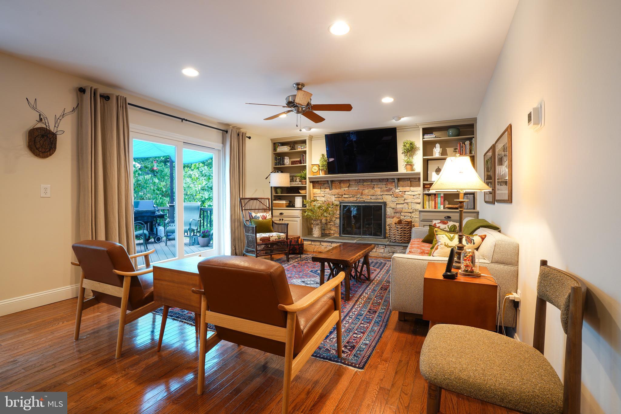 HICKORY RIDGE - Residential