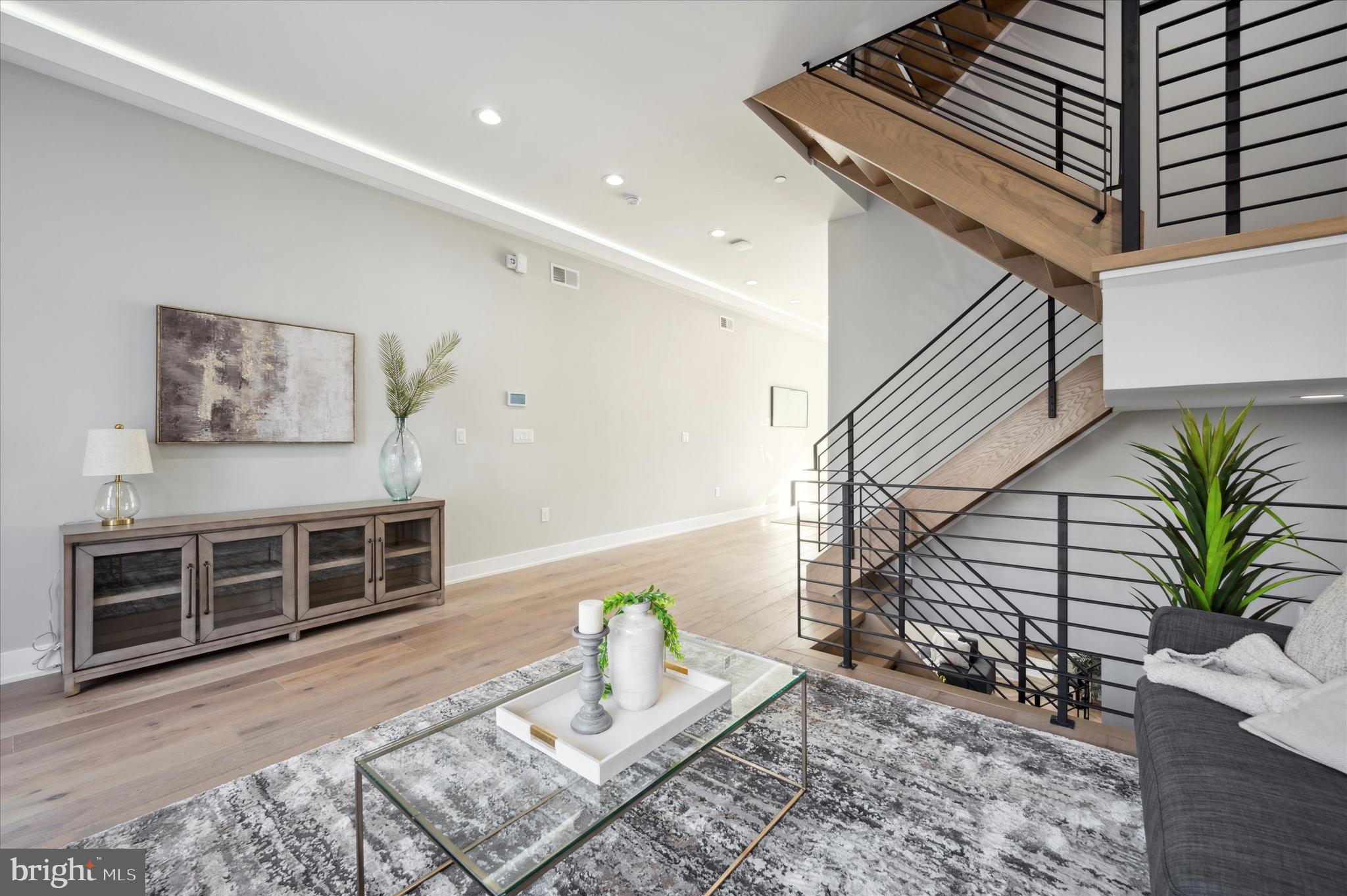 PHILADELPHIA (SOUTH) - Residential Lease