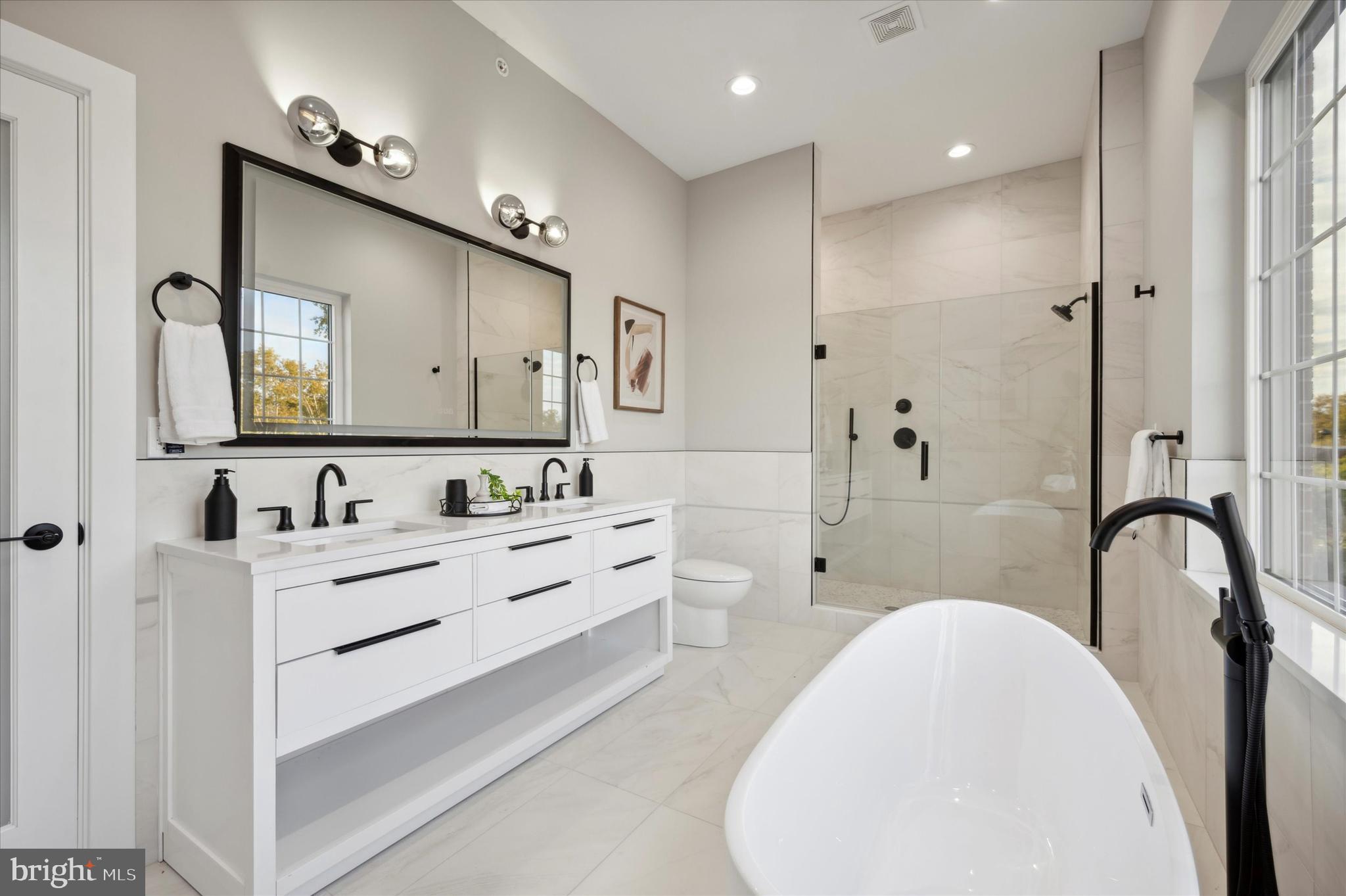 PHILADELPHIA (SOUTH) - Residential Lease