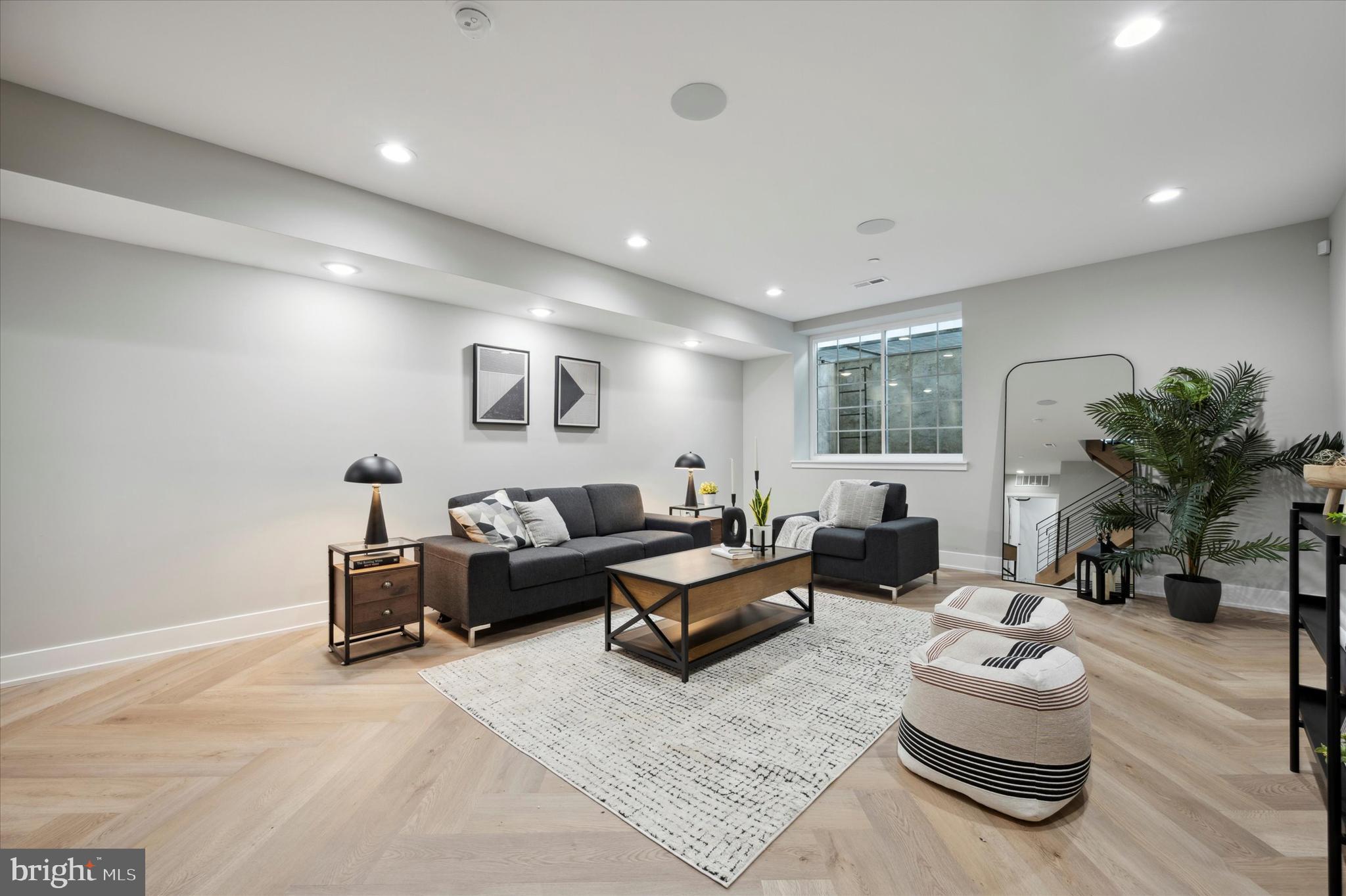 PHILADELPHIA (SOUTH) - Residential Lease
