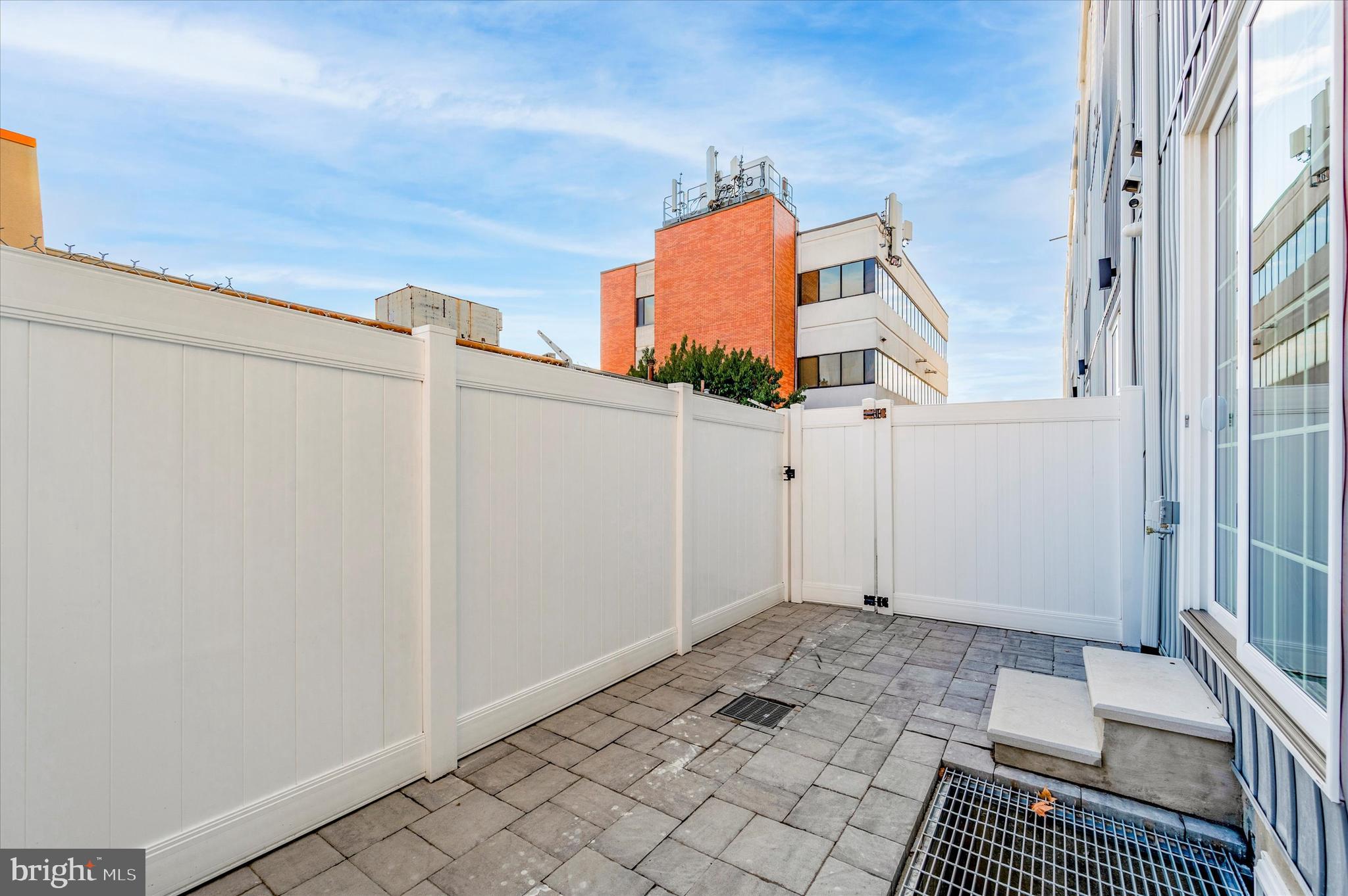 PHILADELPHIA (SOUTH) - Residential Lease