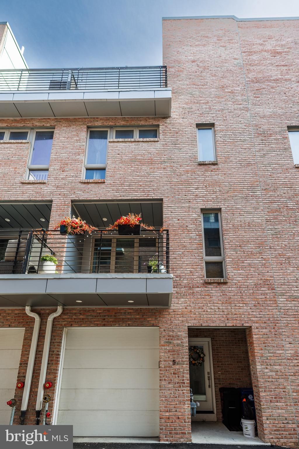 119 GREENWICH STREET UNIT 5