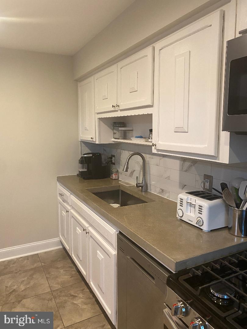 DALE CITY - Residential