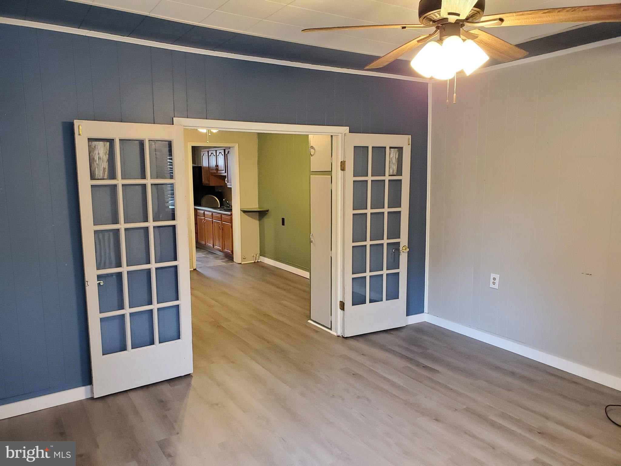 PINE GROVE - Residential