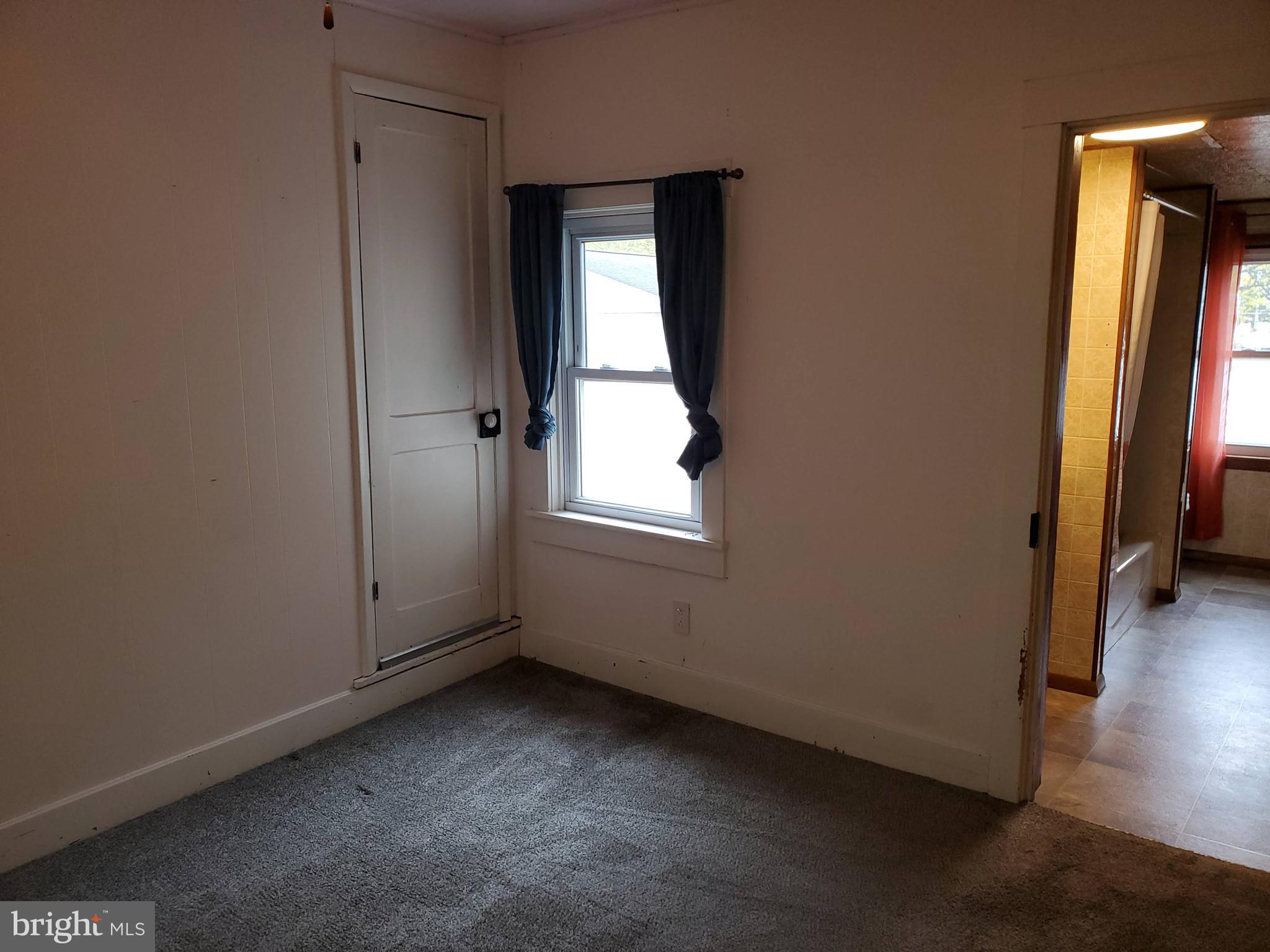 PINE GROVE - Residential