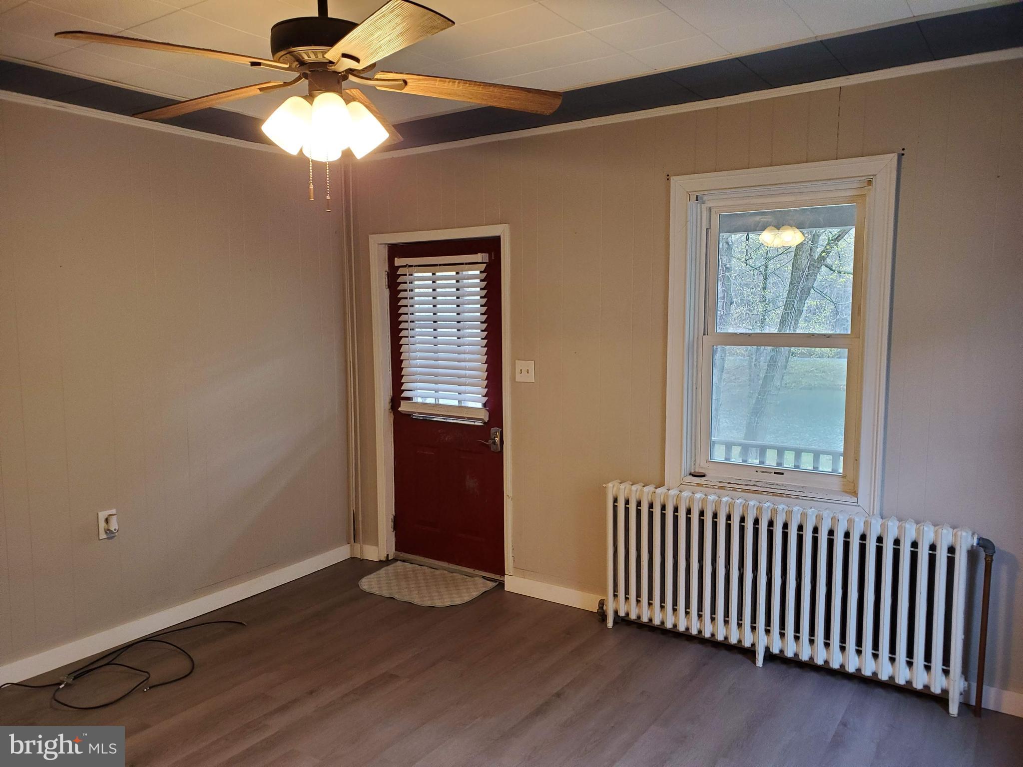 PINE GROVE - Residential