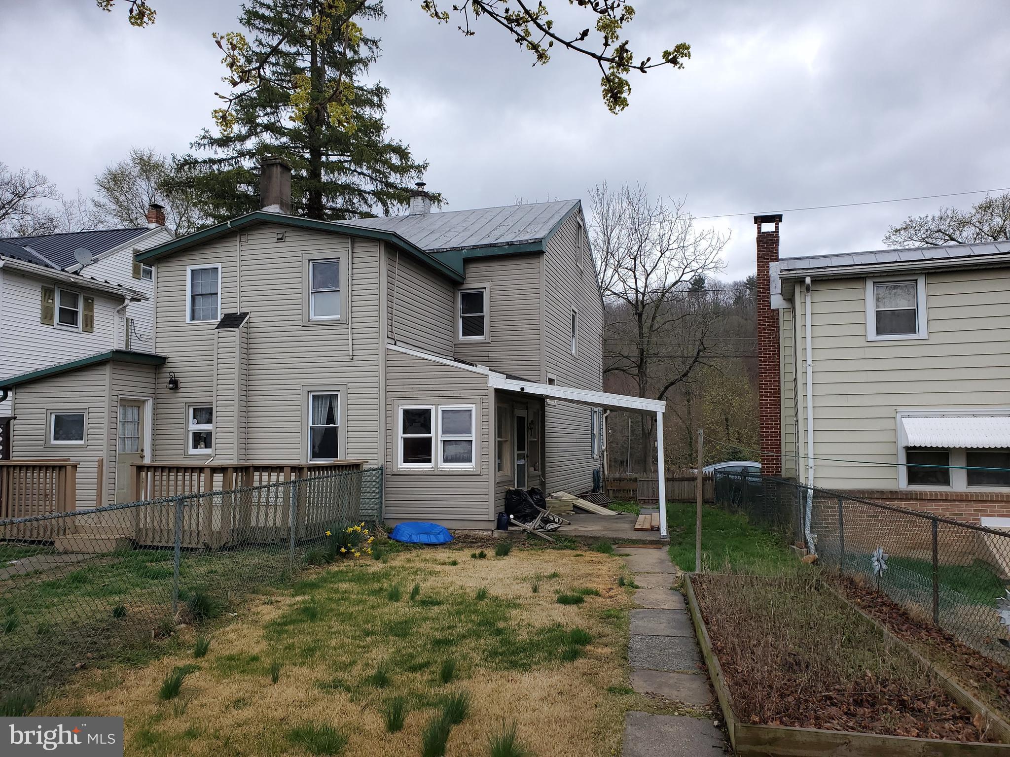 PINE GROVE - Residential