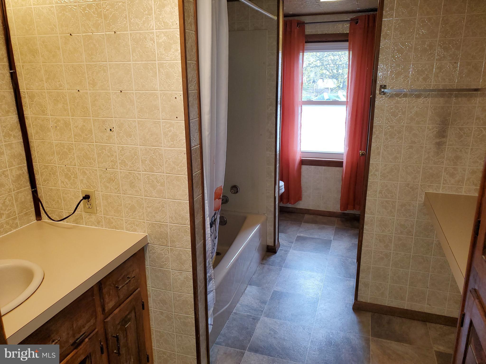 PINE GROVE - Residential