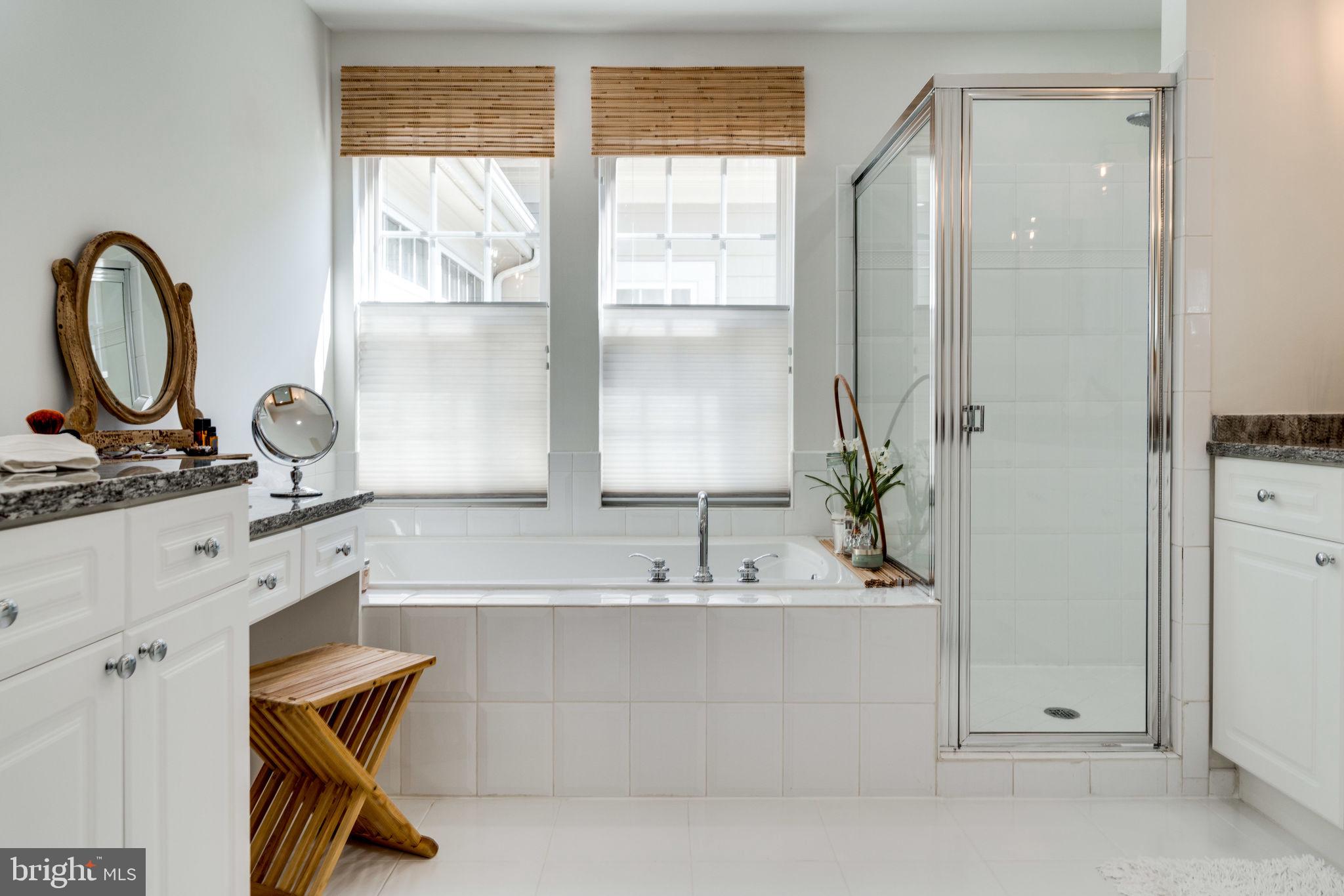 BELMONT BAY - Residential